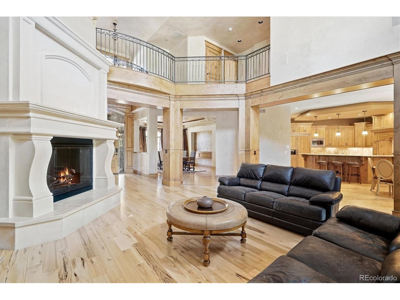 4320 E Linden Cir