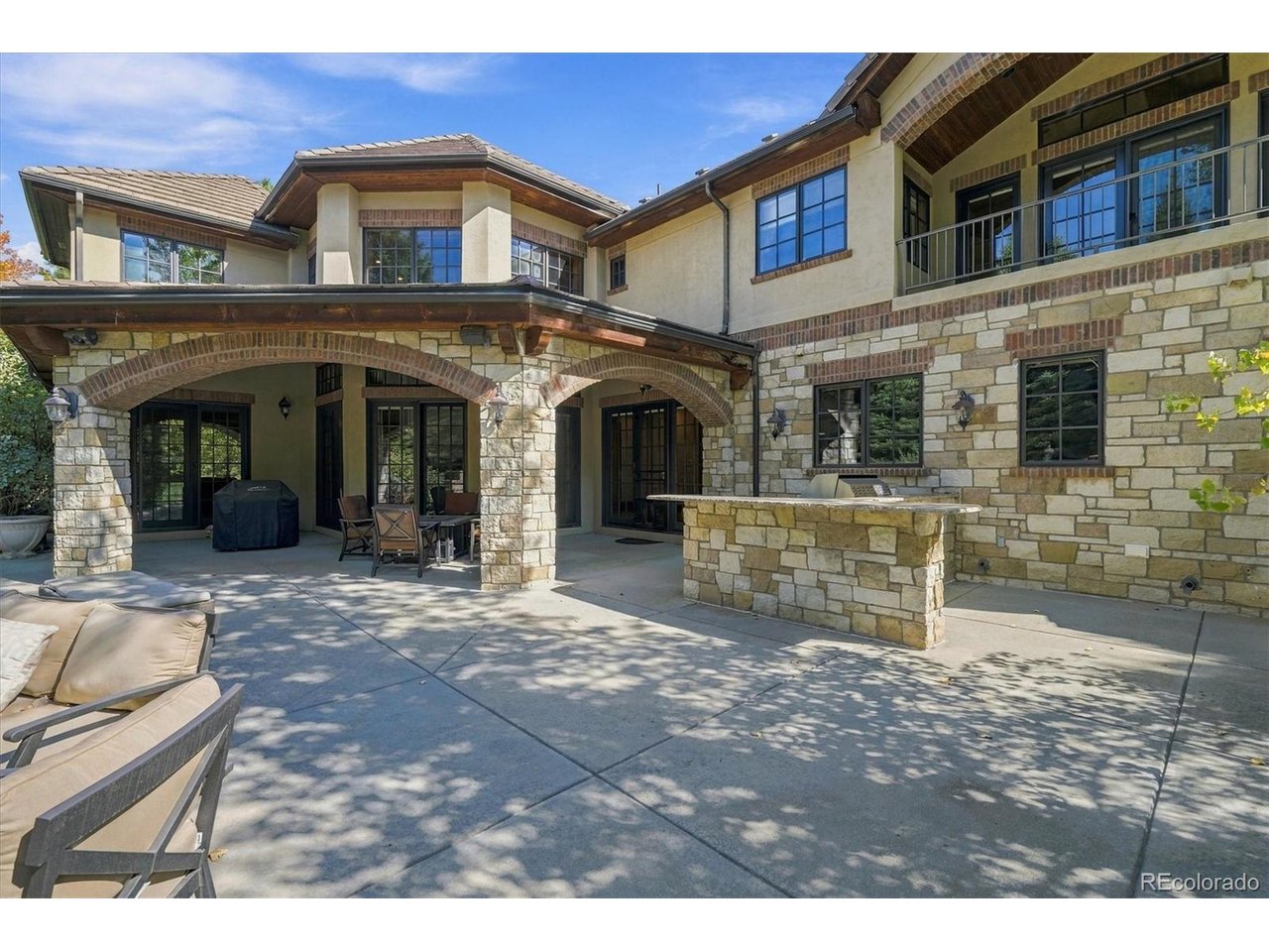 4320 E Linden Cir