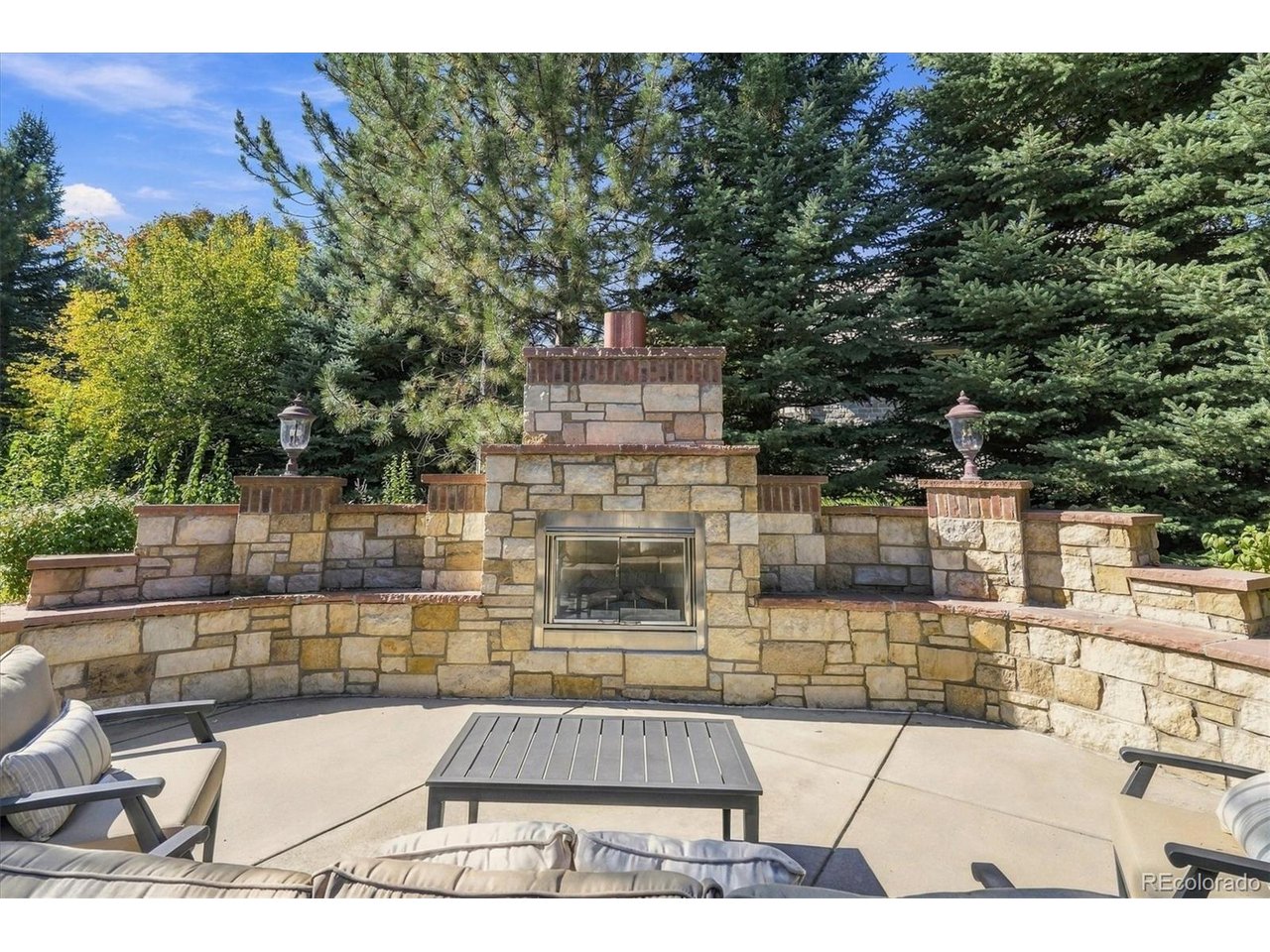4320 E Linden Cir