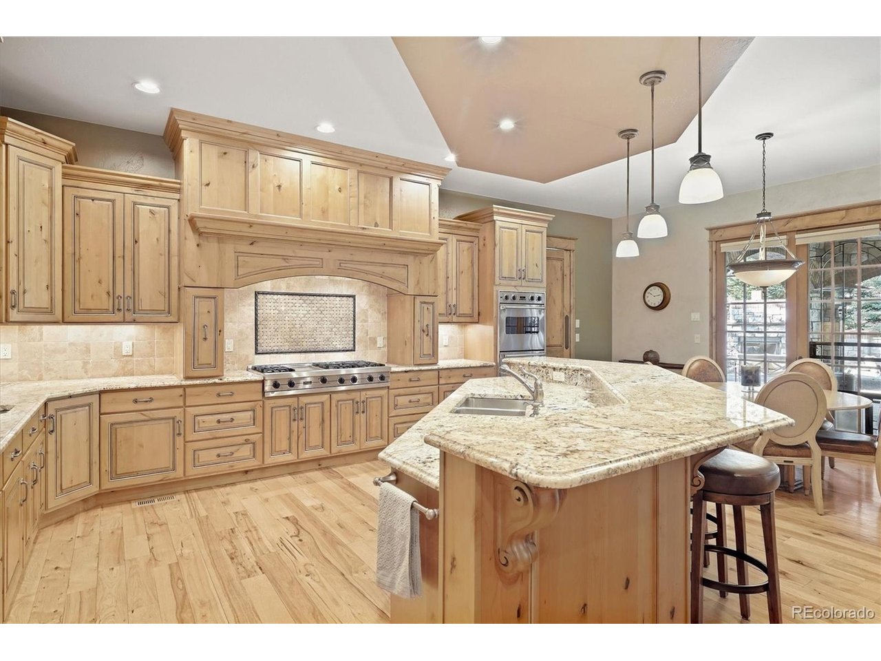 4320 E Linden Cir
