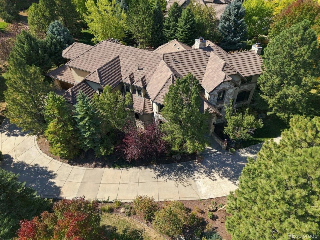 4320 E Linden Cir