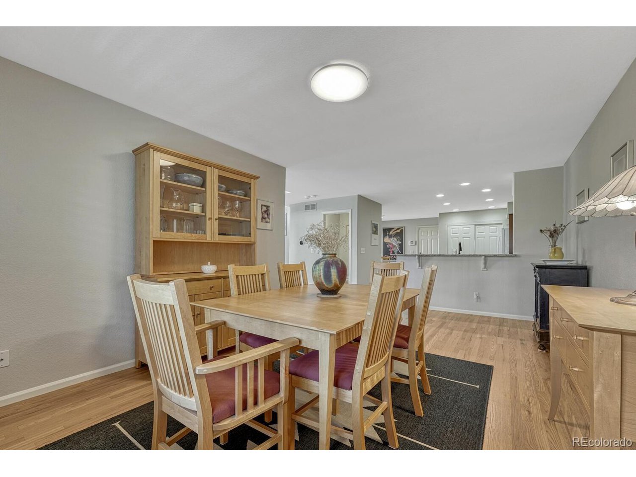 9445 Southern Hills Cir