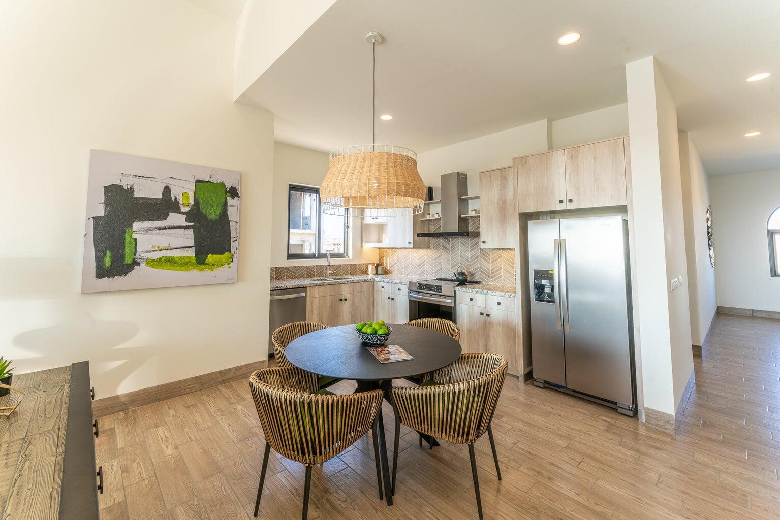 3 BD Condo Golf, Sunset, Ocean