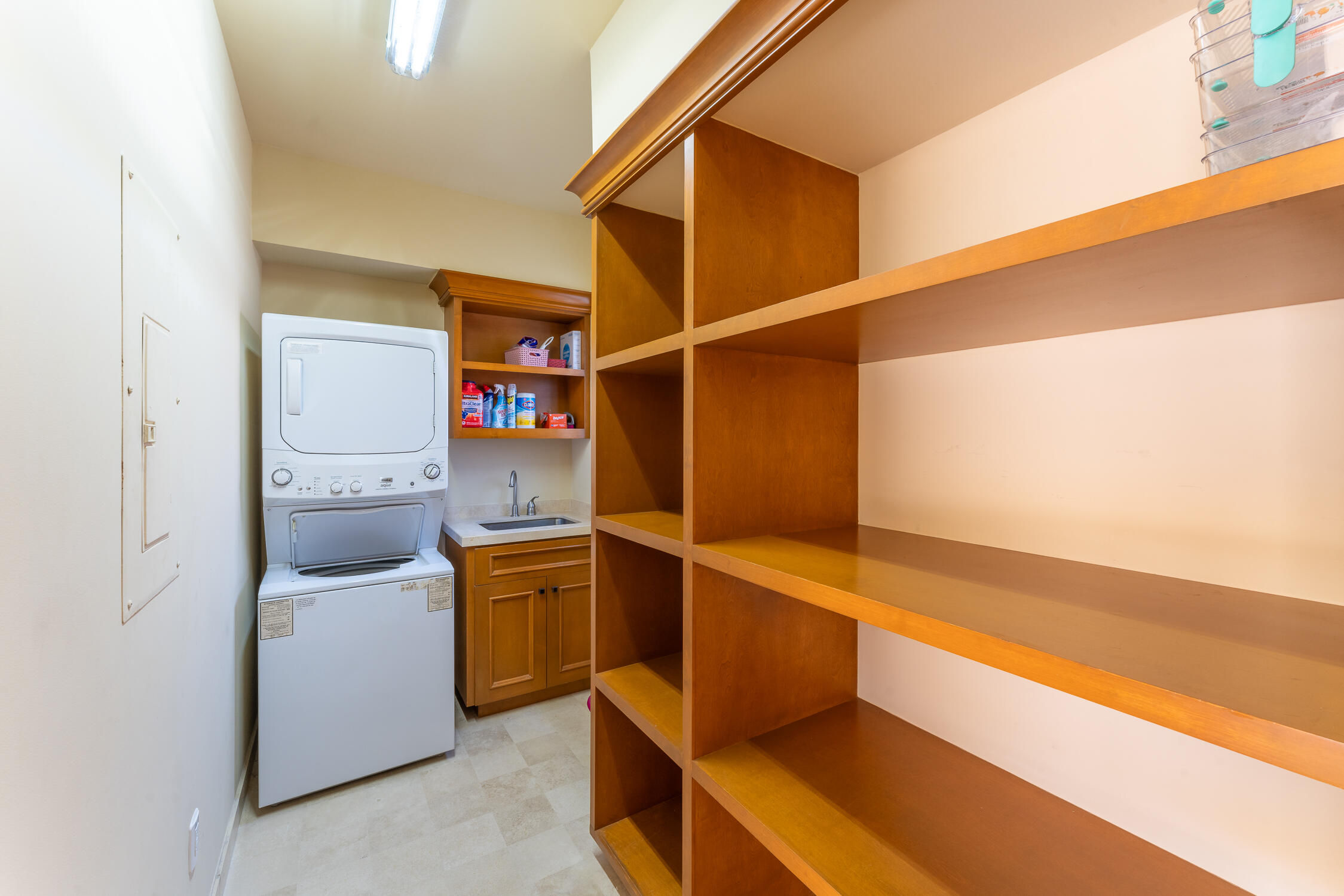 Casa del Pescador Corner Lot