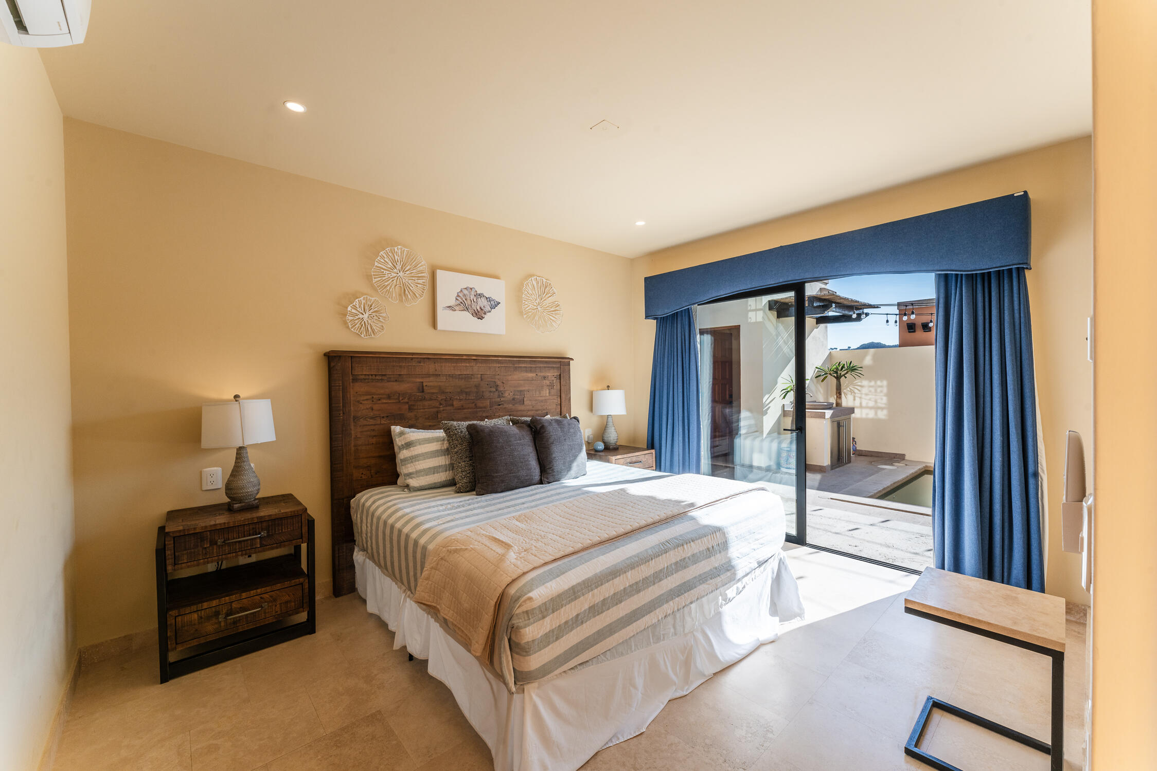 Casa del Pescador Corner Lot