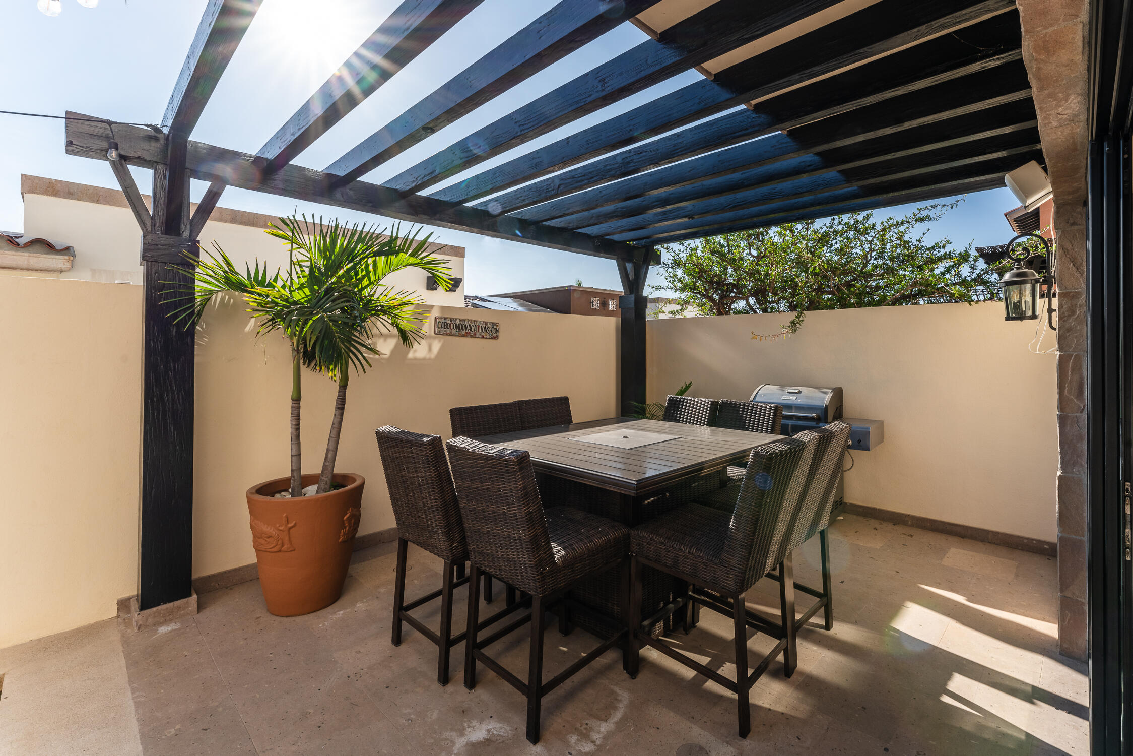 Casa del Pescador Corner Lot