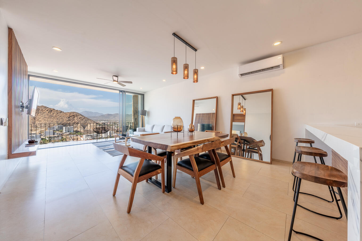 Camino Bonito Ote, 202 Pedregal One Turnkey