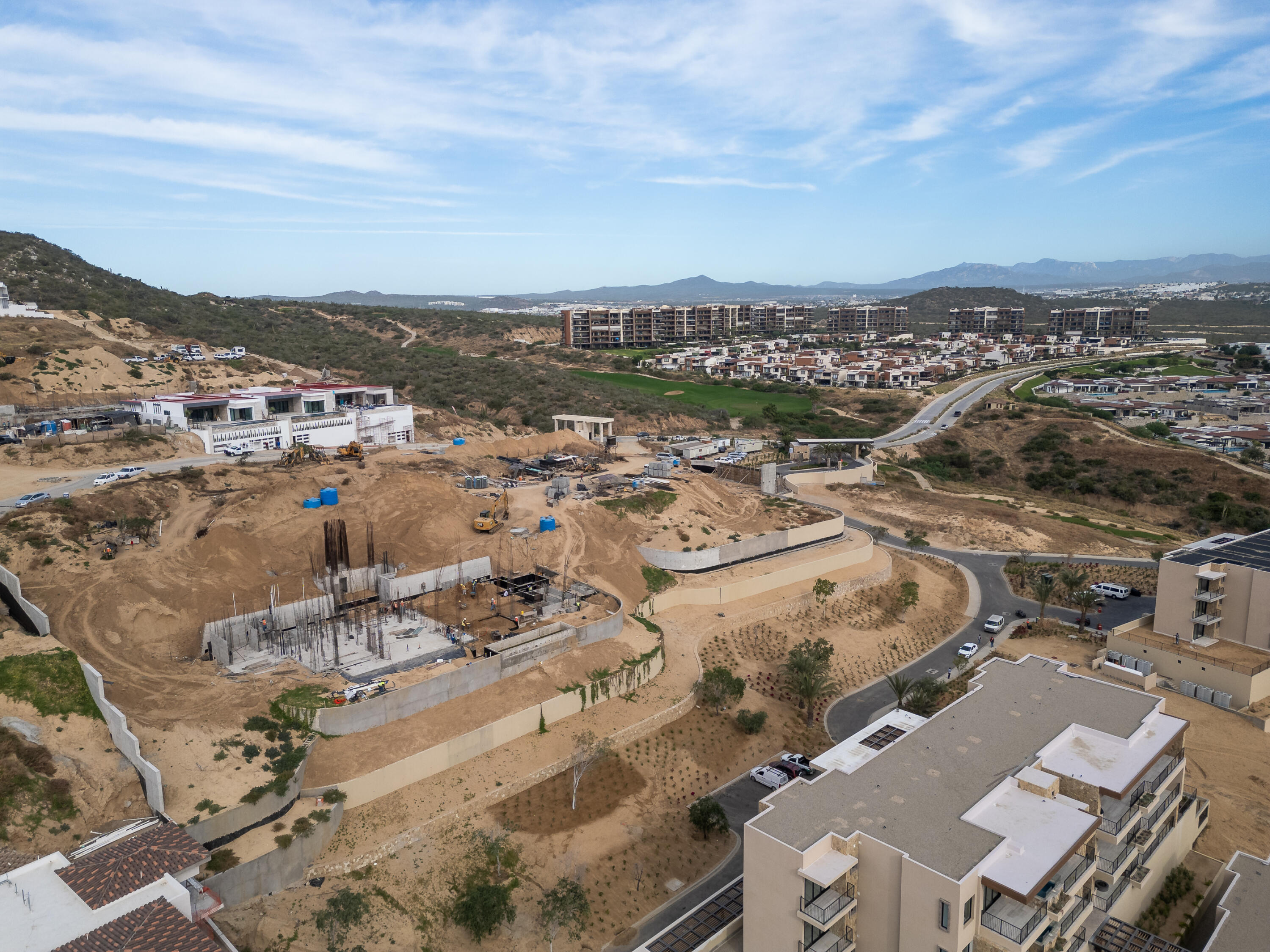 Alvar Luxury 3 BED Ocean View