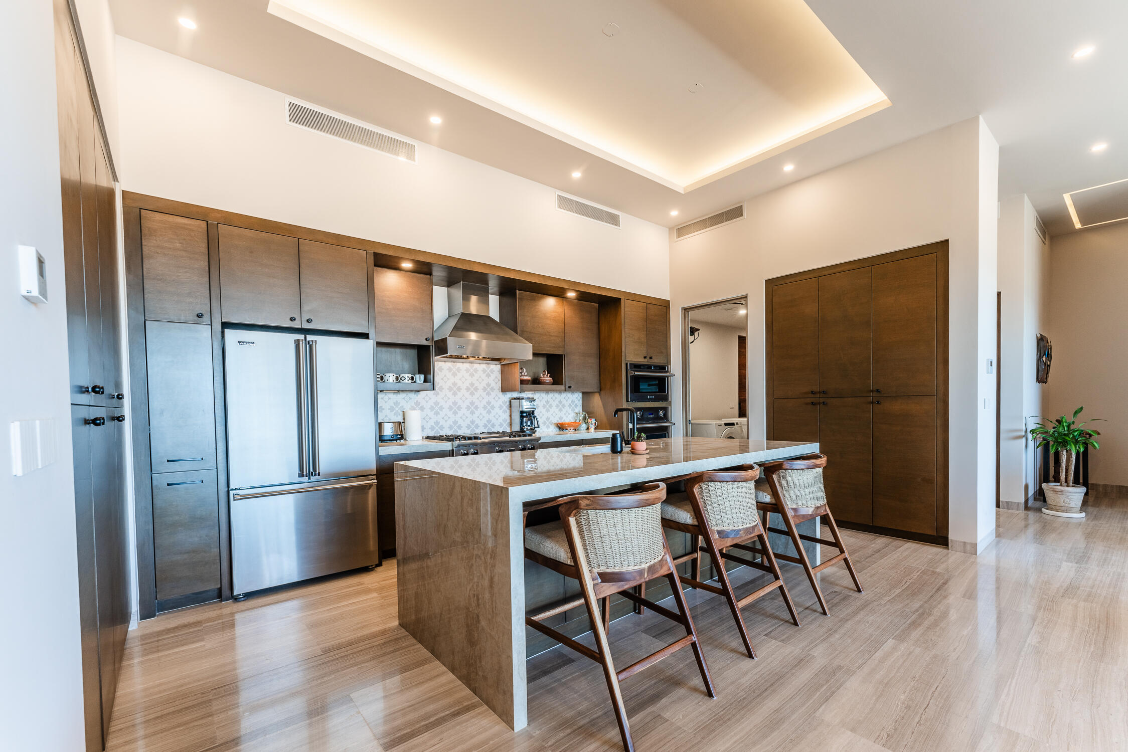 Alvar Luxury 3 BED Ocean View