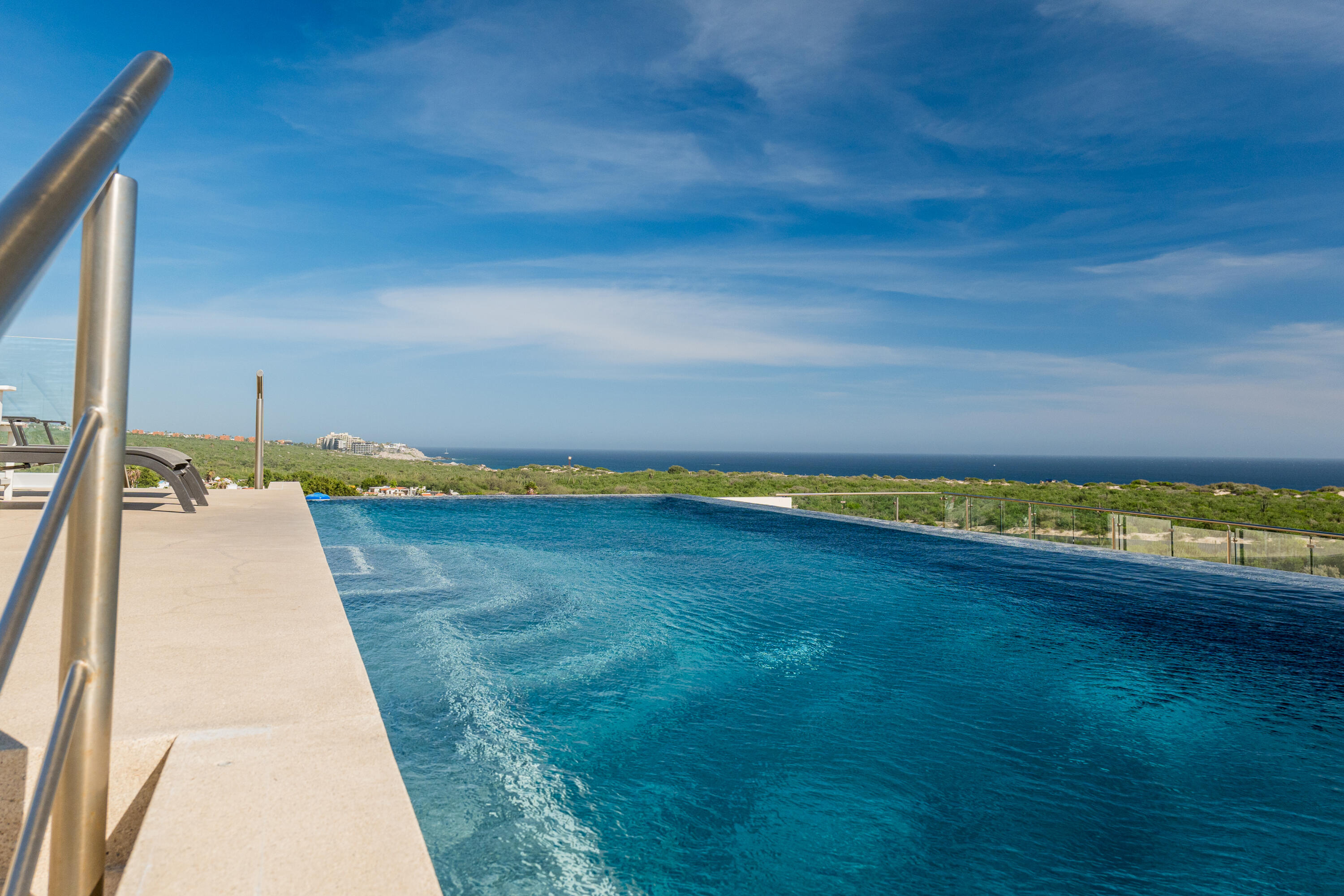 Camino Viejo Condominiums, Walk to Beach 2 Bdm Condo Pool