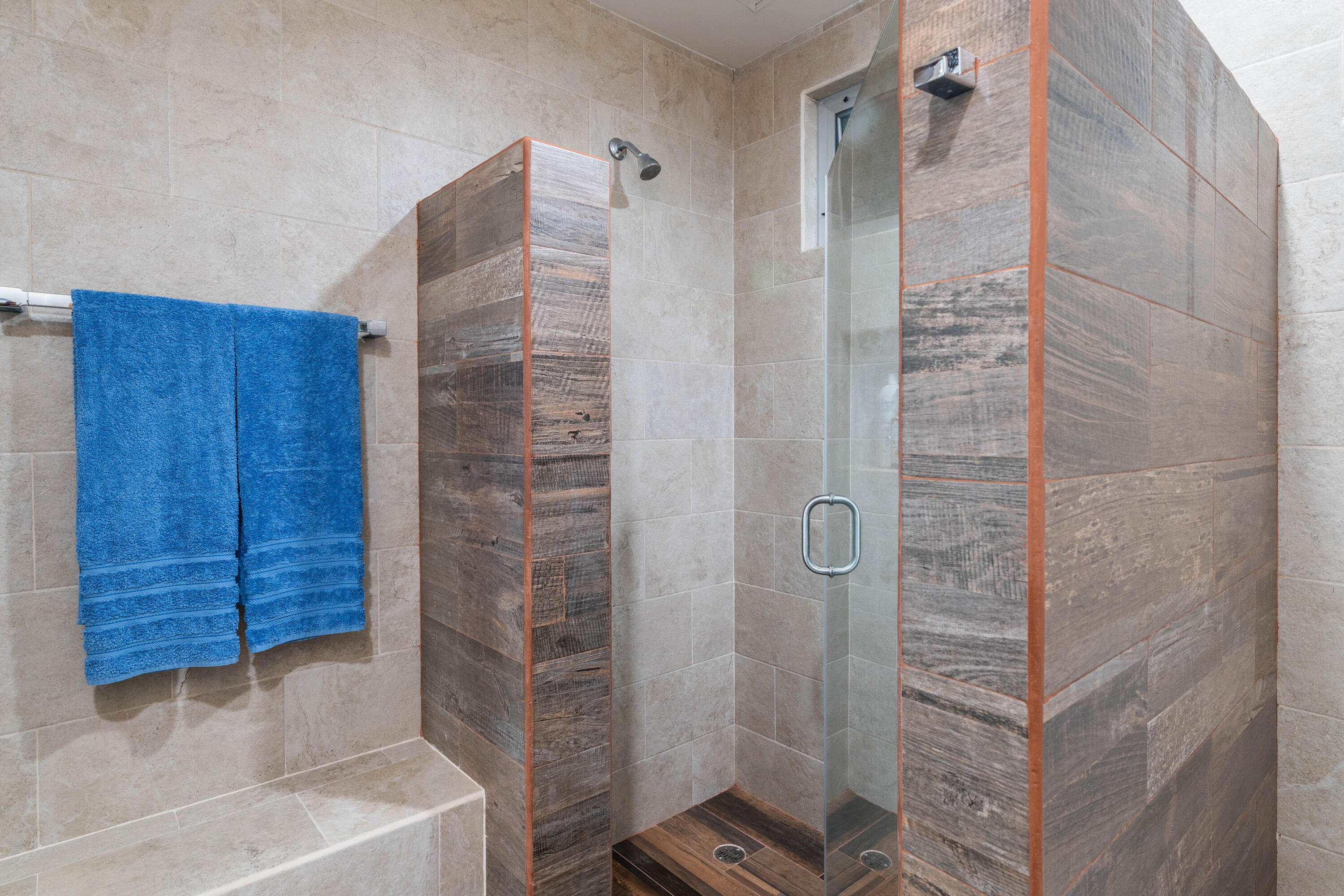 Camino Viejo Condominiums, Walk to Beach 2 Bdm Condo Pool