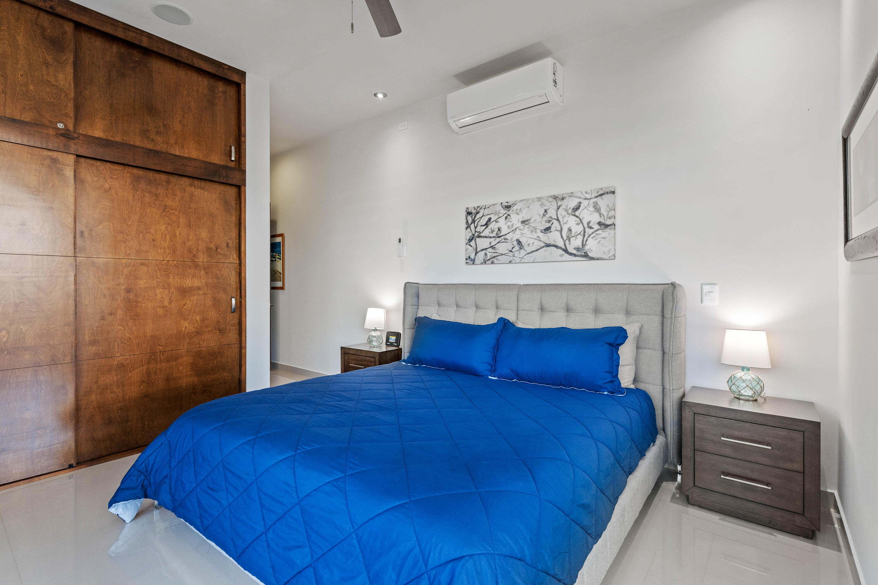 Camino Viejo Condominiums, Walk to Beach 2 Bdm Condo Pool