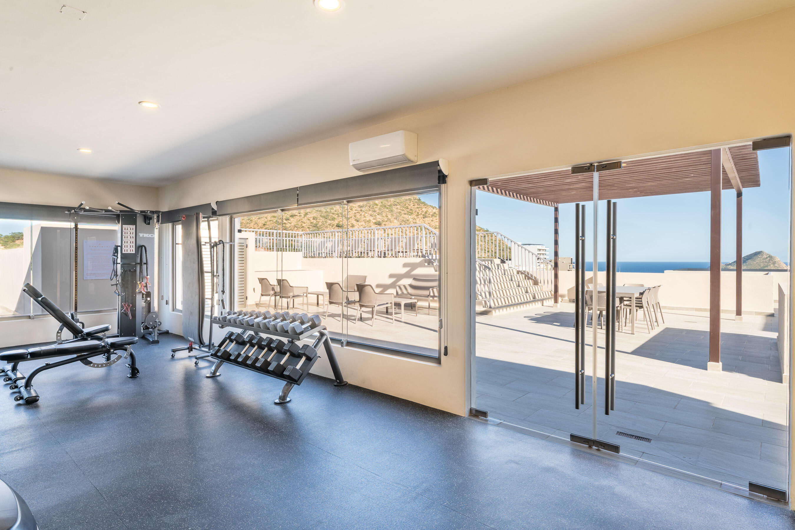 1107 Beautifully Furnished 2 Bdrm, Costa Mare