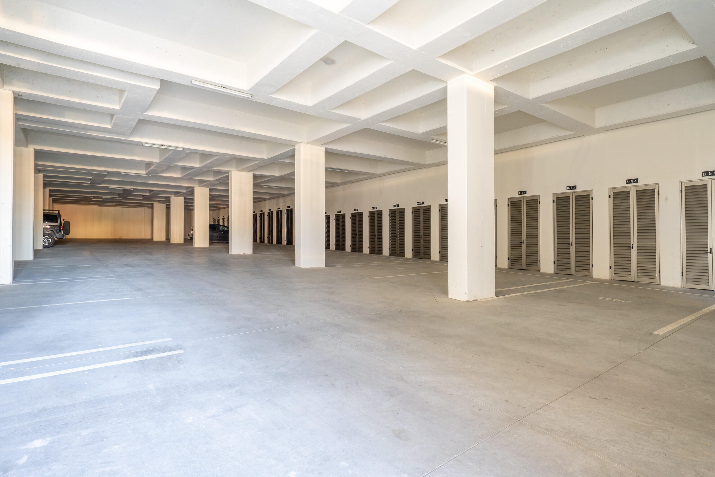 1107 Beautifully Furnished 2 Bdrm, Costa Mare