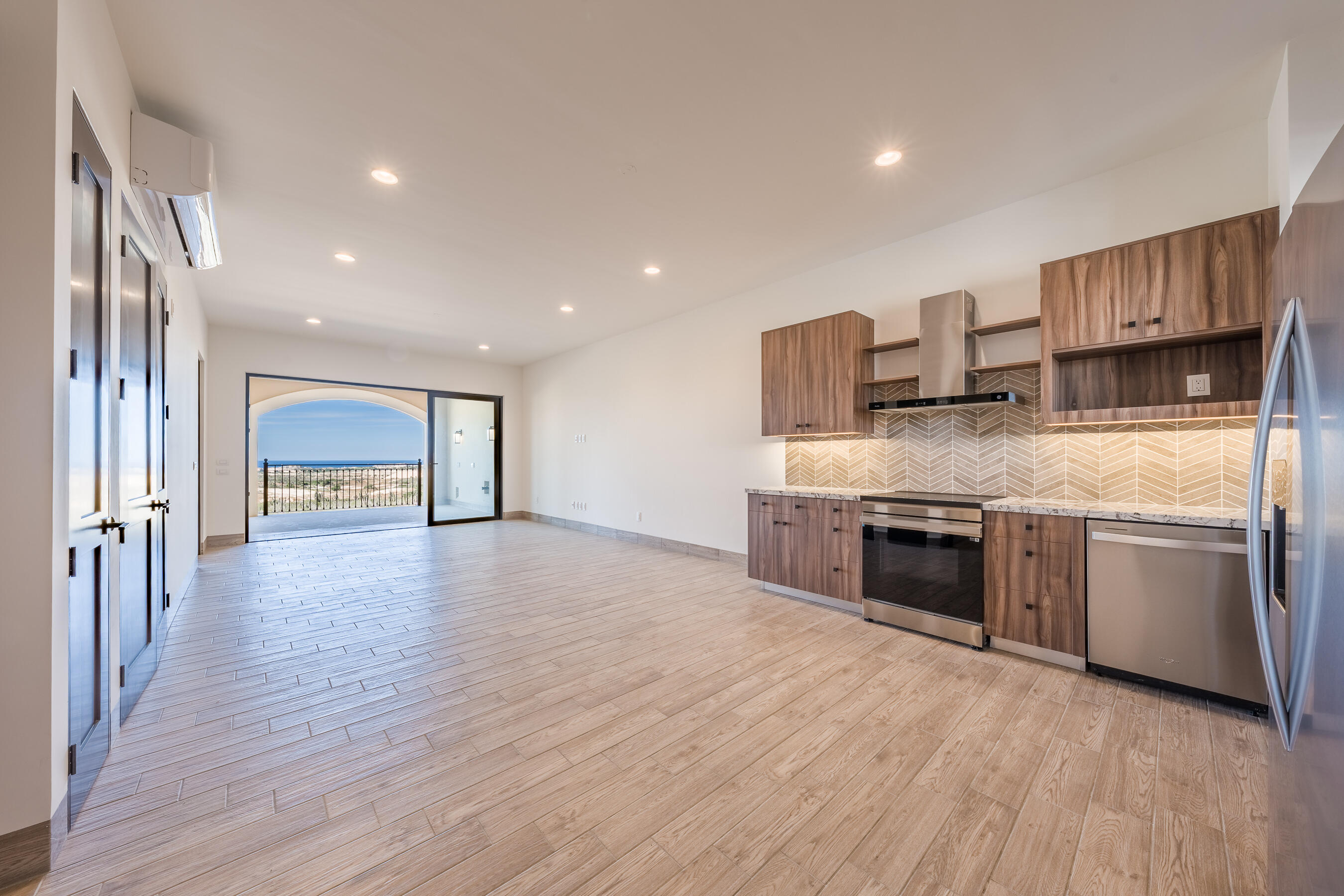 Golf Ocean Sunset View 2 BED