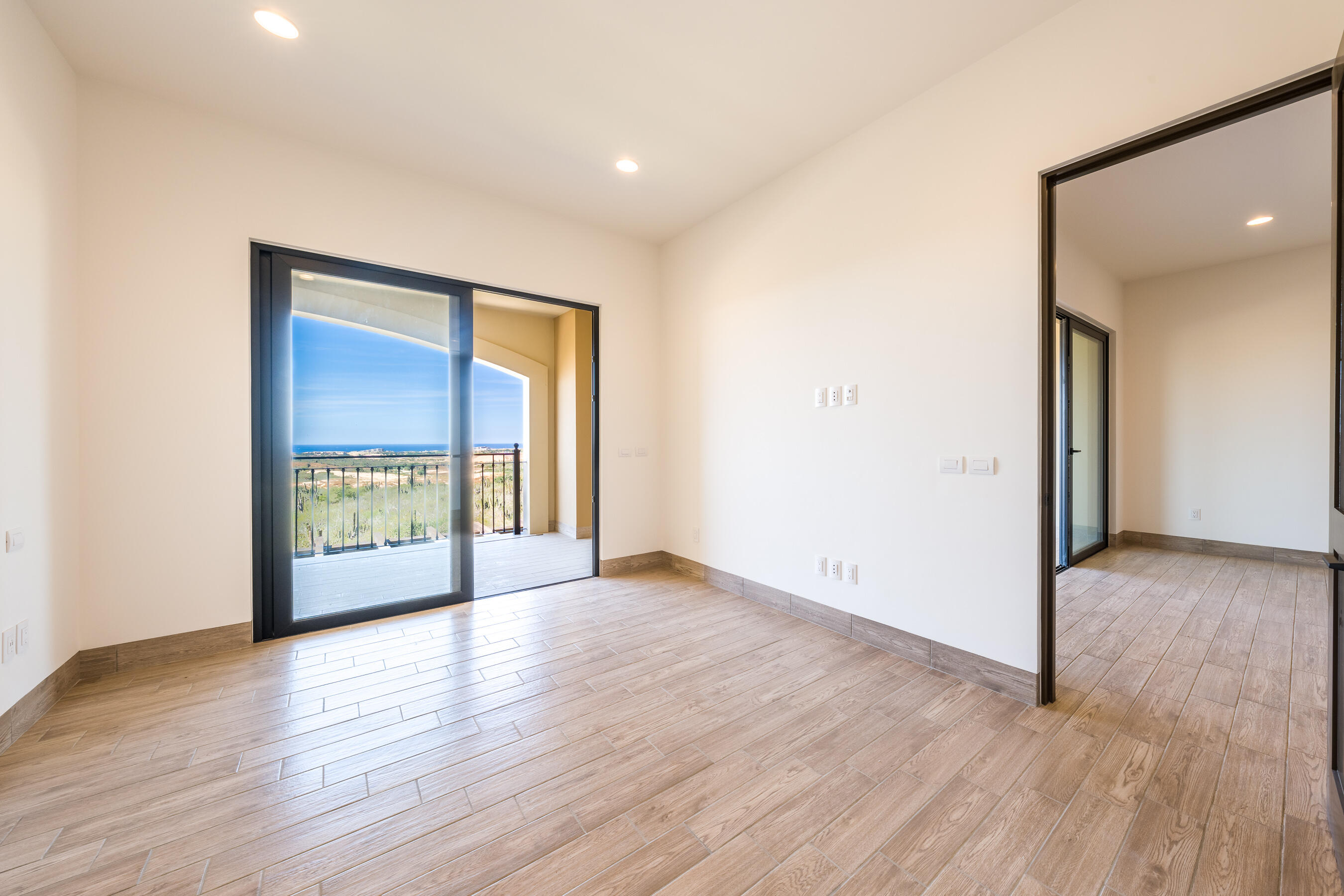 Golf Ocean Sunset View 2 BED