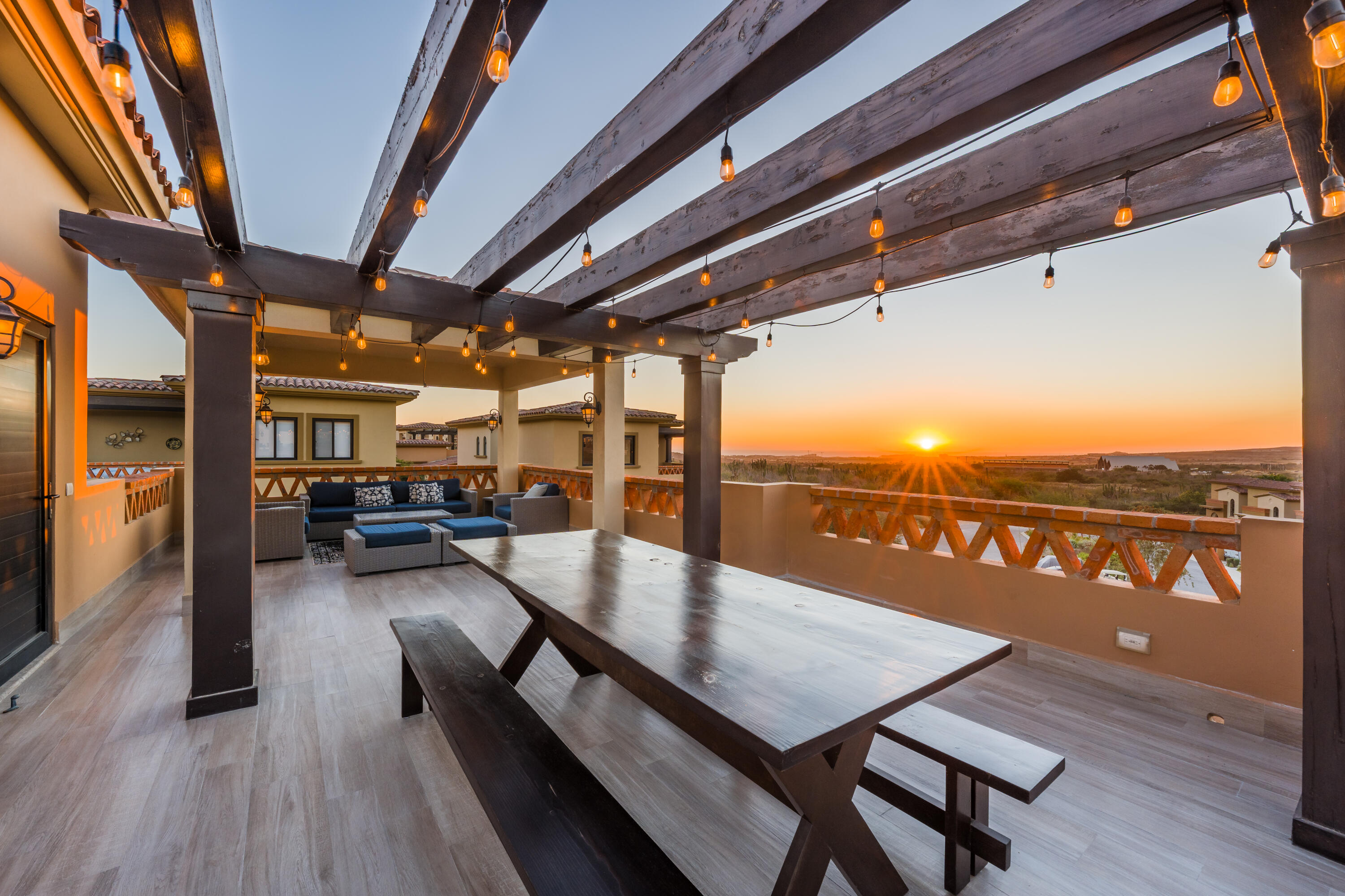 Ocean & Sunset PH w Rooftop