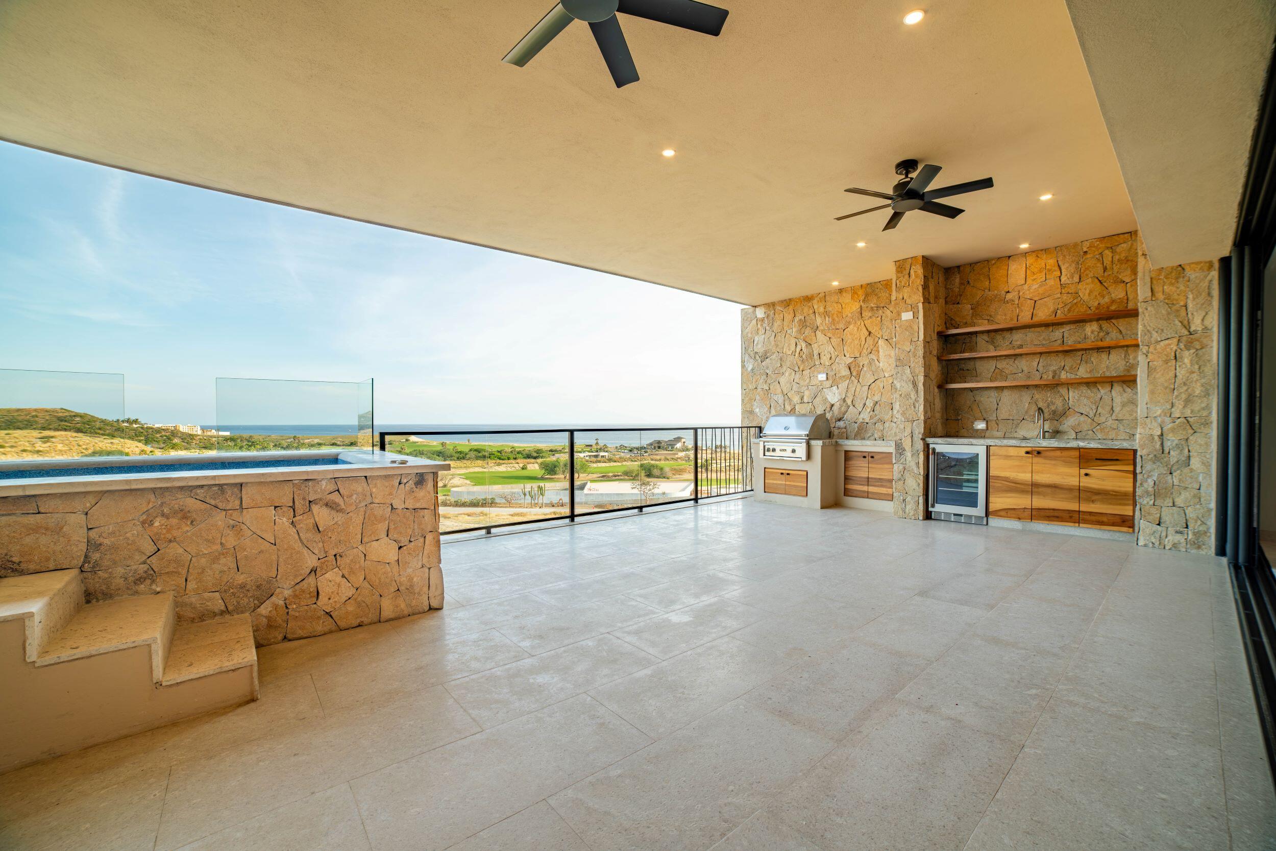 Penthouse Alvar in Quivira Los Cabos, Oceanview Luxury 4 Bdrm Condo