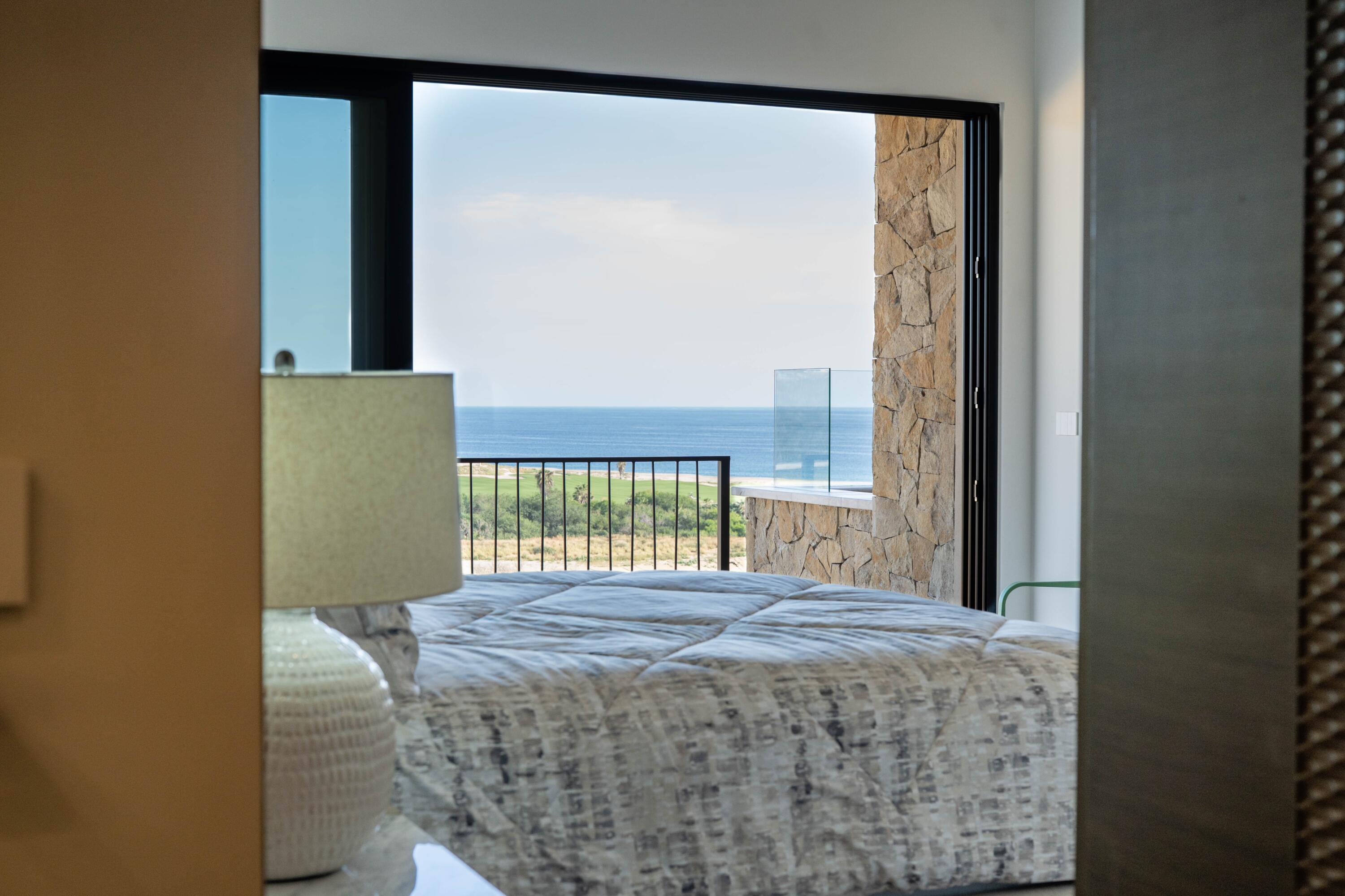Penthouse Alvar in Quivira Los Cabos, Oceanview Luxury 4 Bdrm Condo