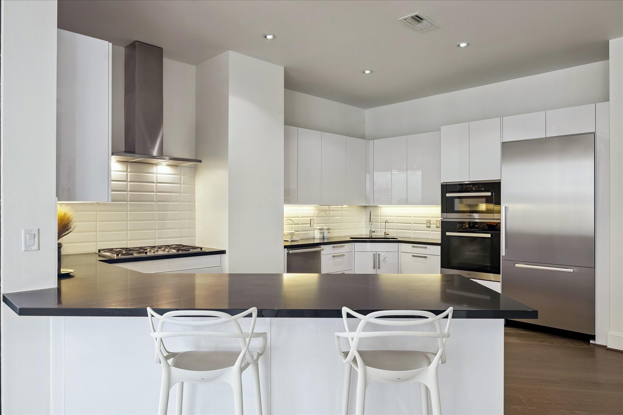 1409 Post Oak Boulevard # 1102