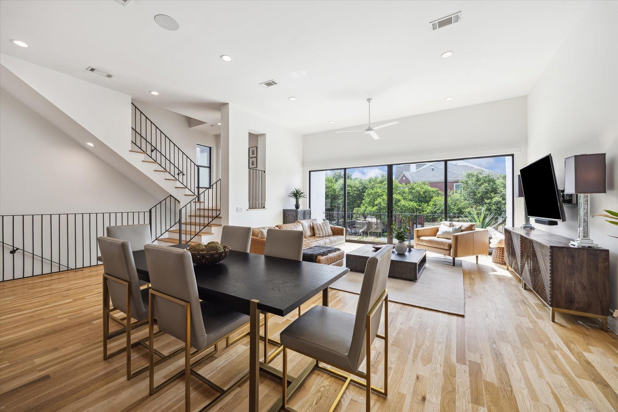 813 Memorial Heights Drive