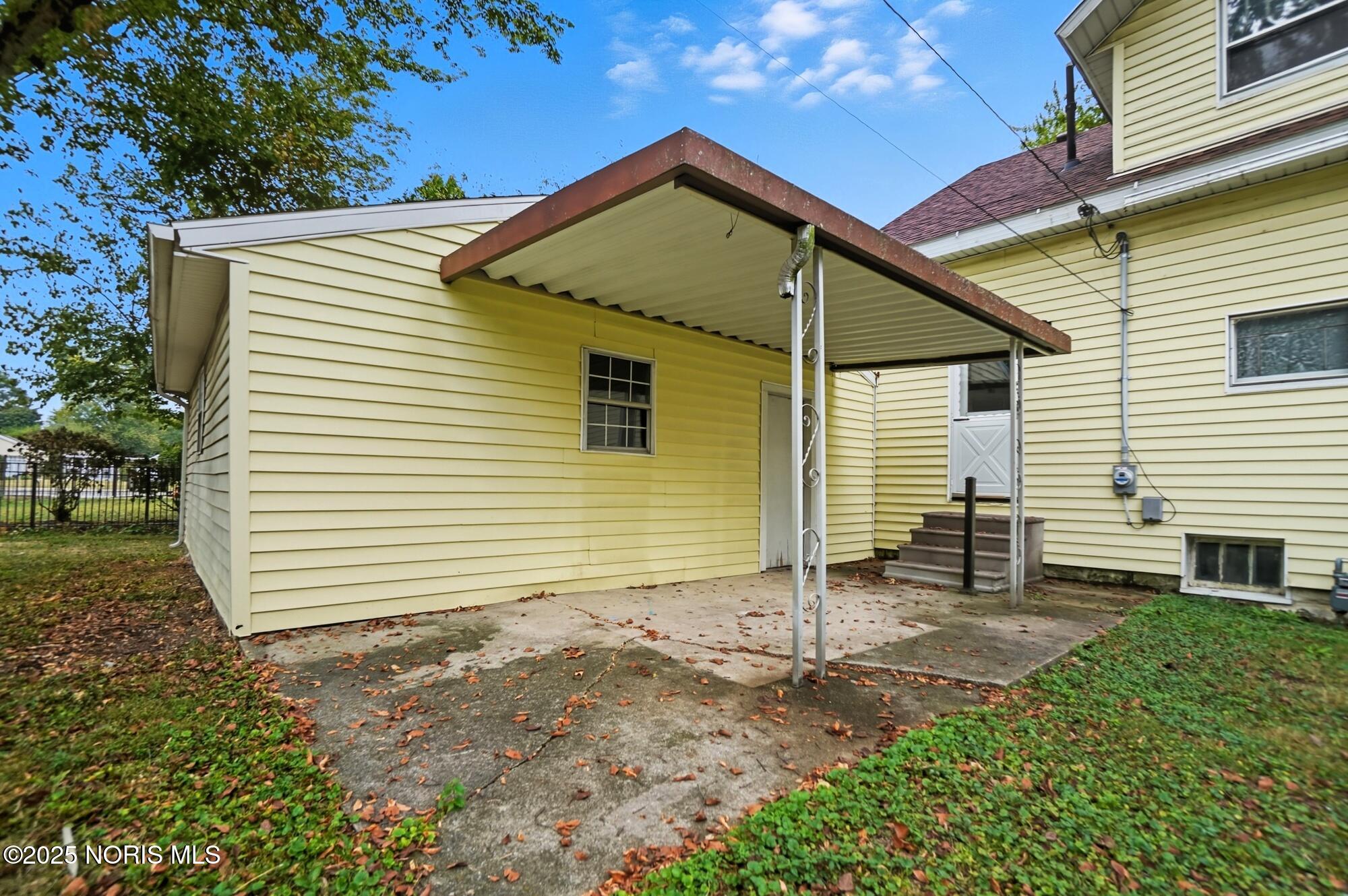 325 Greenlawn Avenue