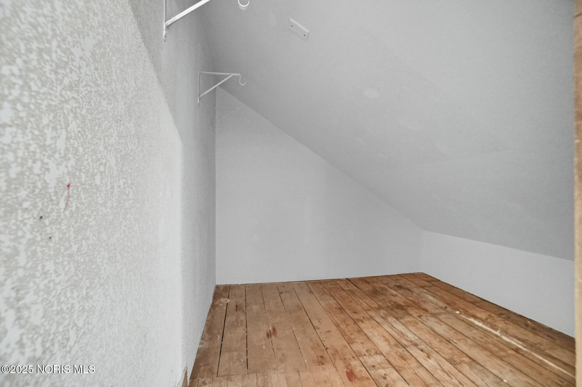 325 Greenlawn Avenue