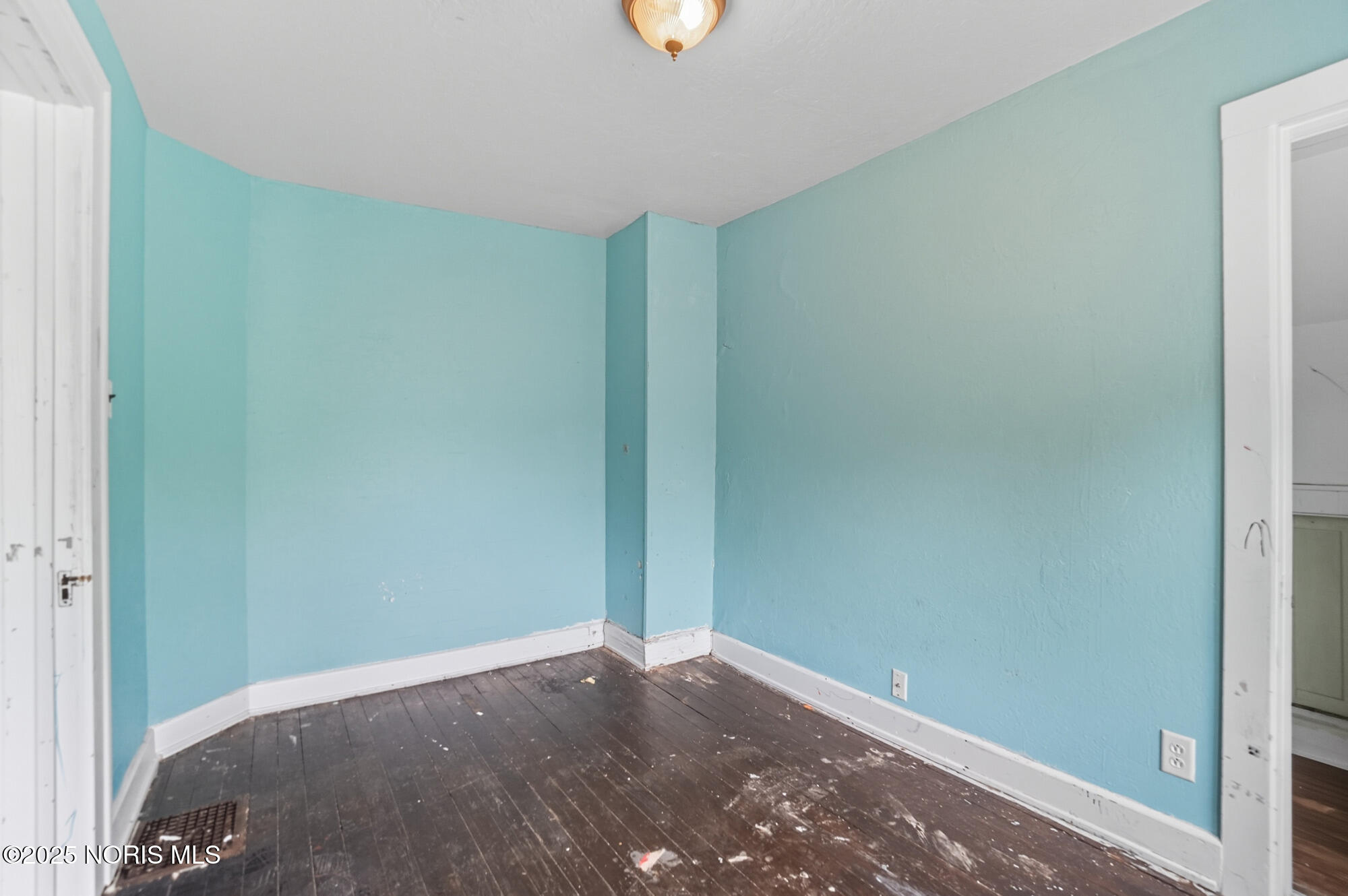 325 Greenlawn Avenue