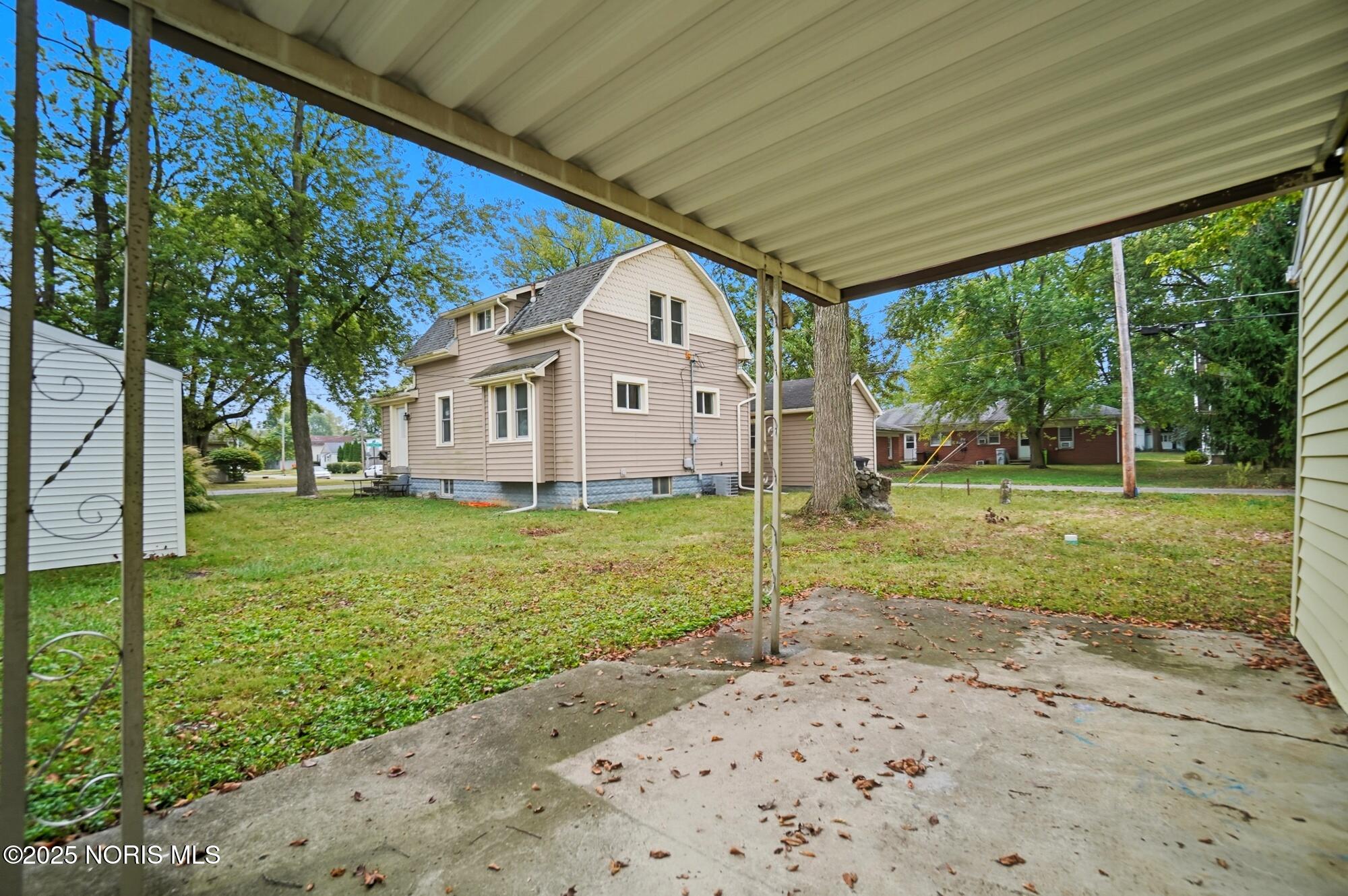 325 Greenlawn Avenue