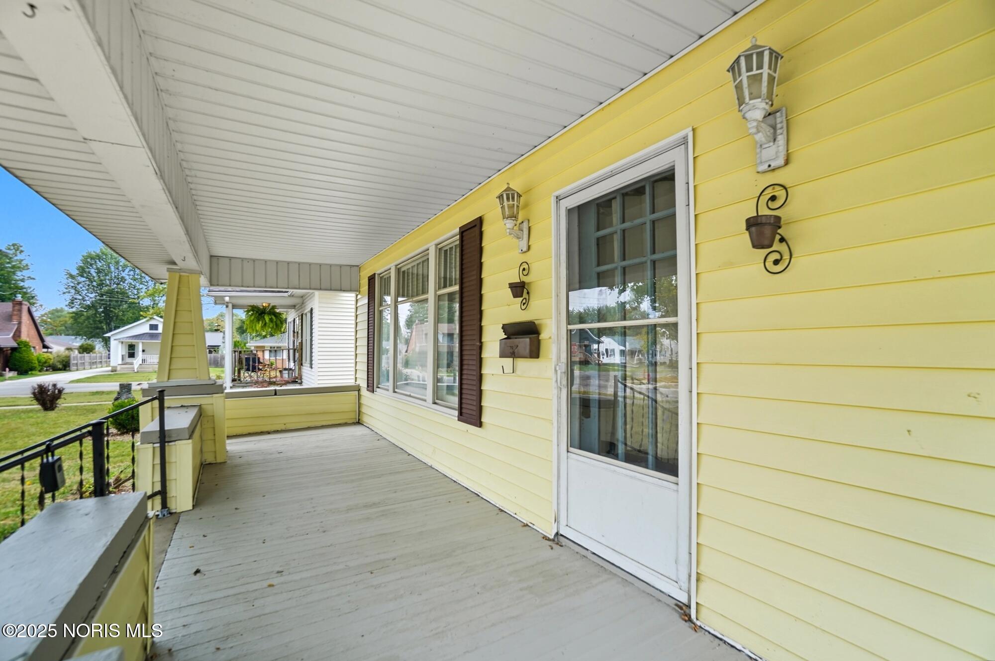 325 Greenlawn Avenue