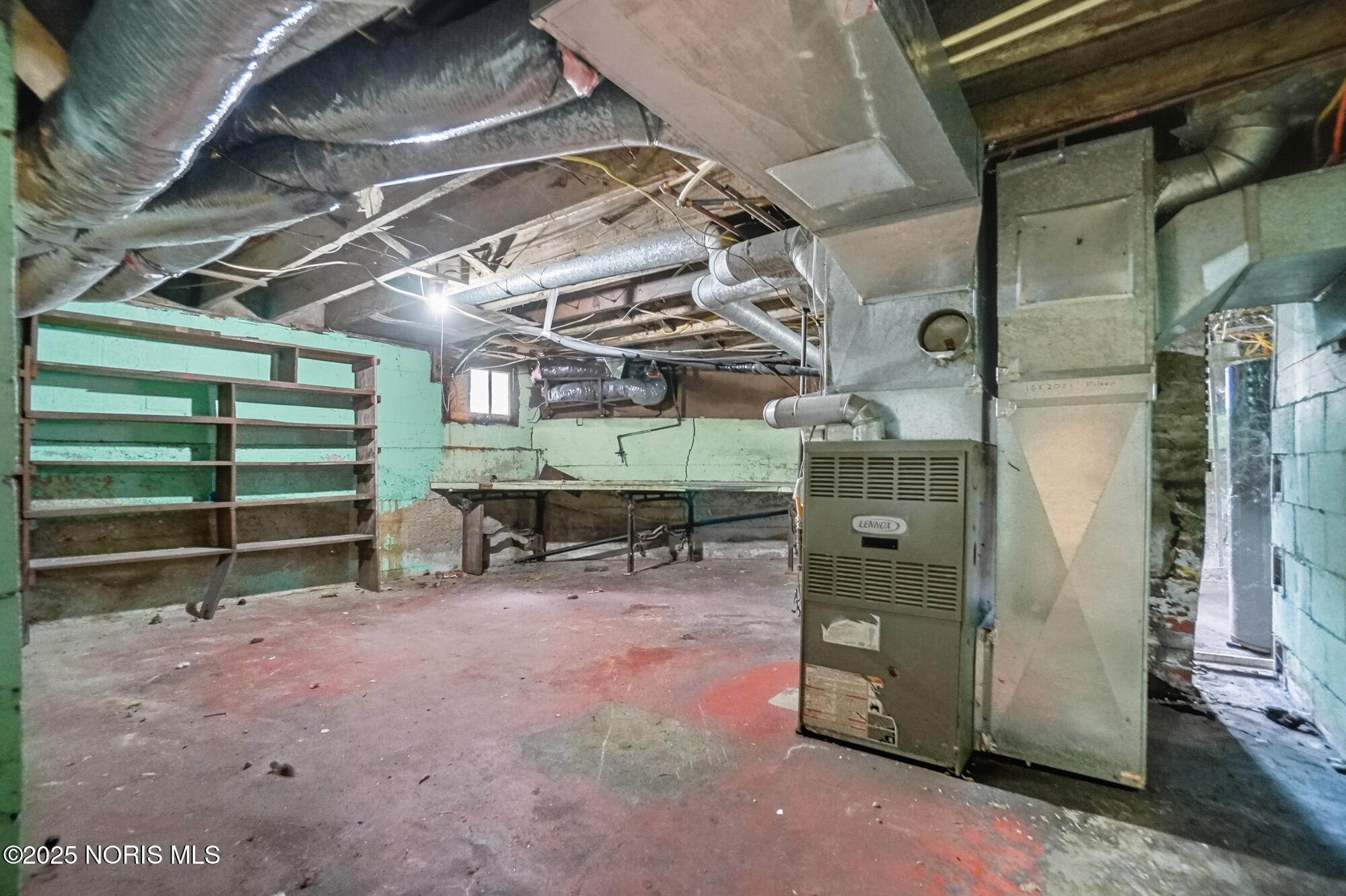 325 Greenlawn Avenue