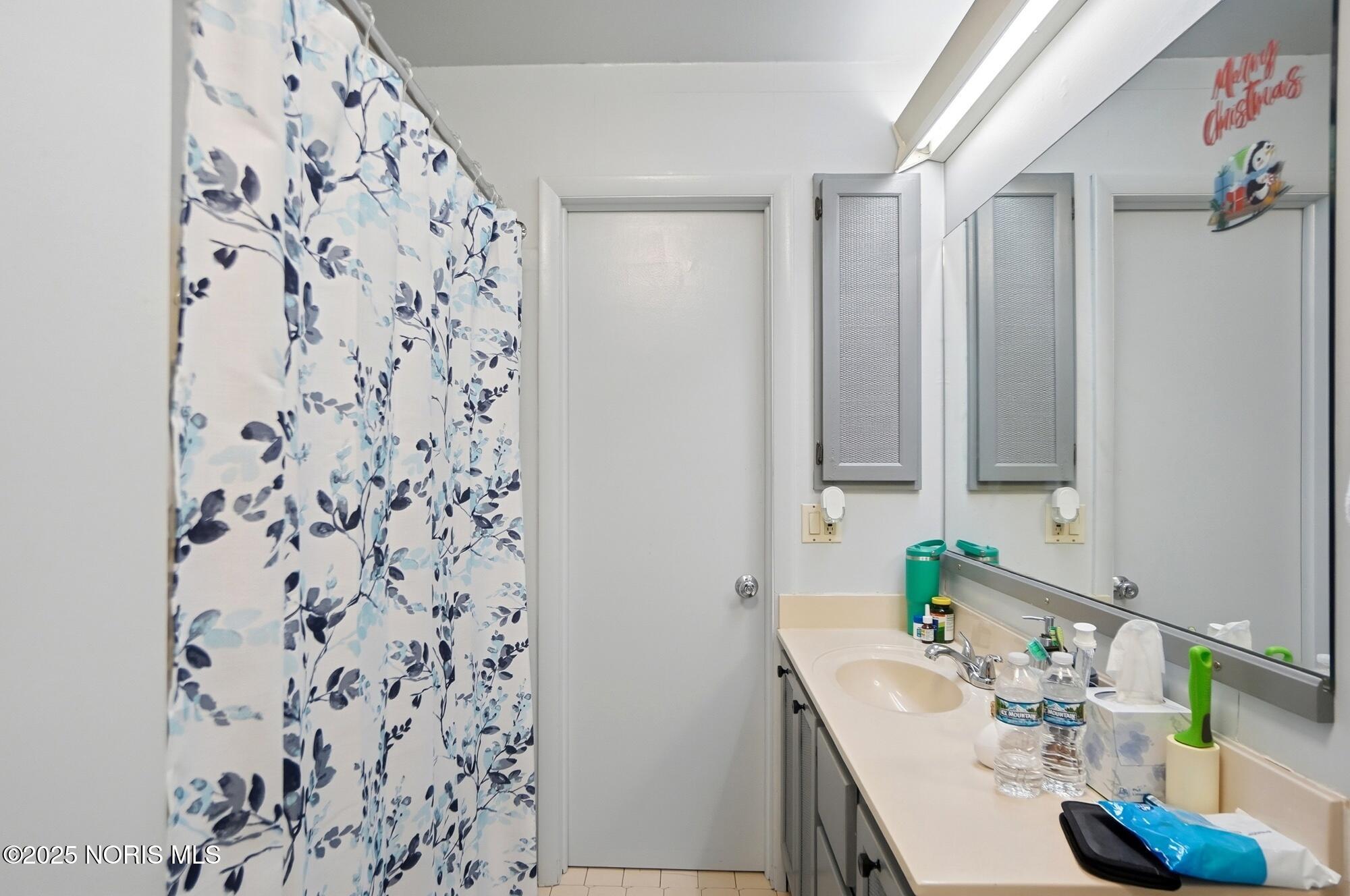 3527 Cedardale Court
