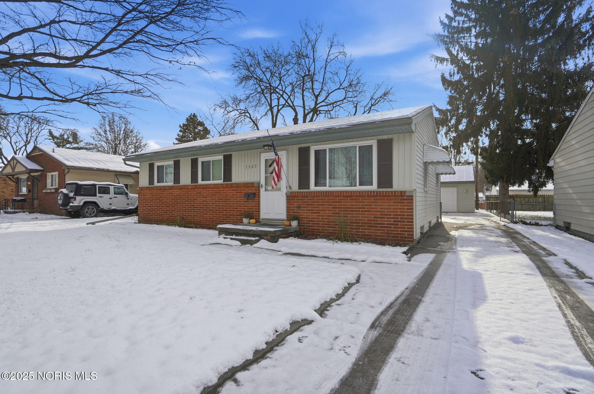 3527 Cedardale Court