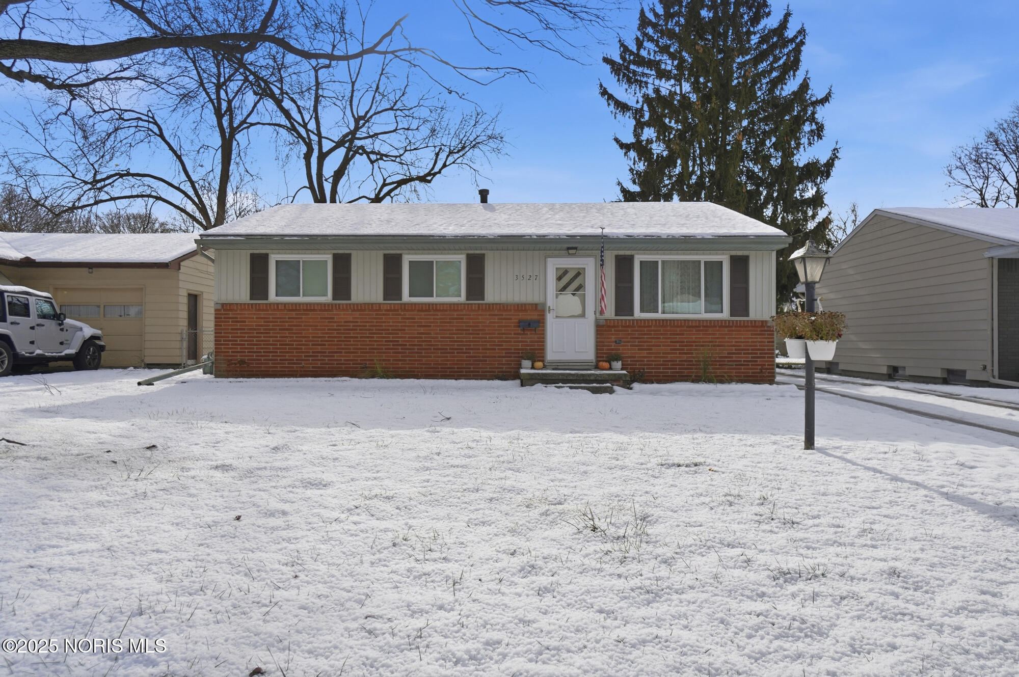 3527 Cedardale Court