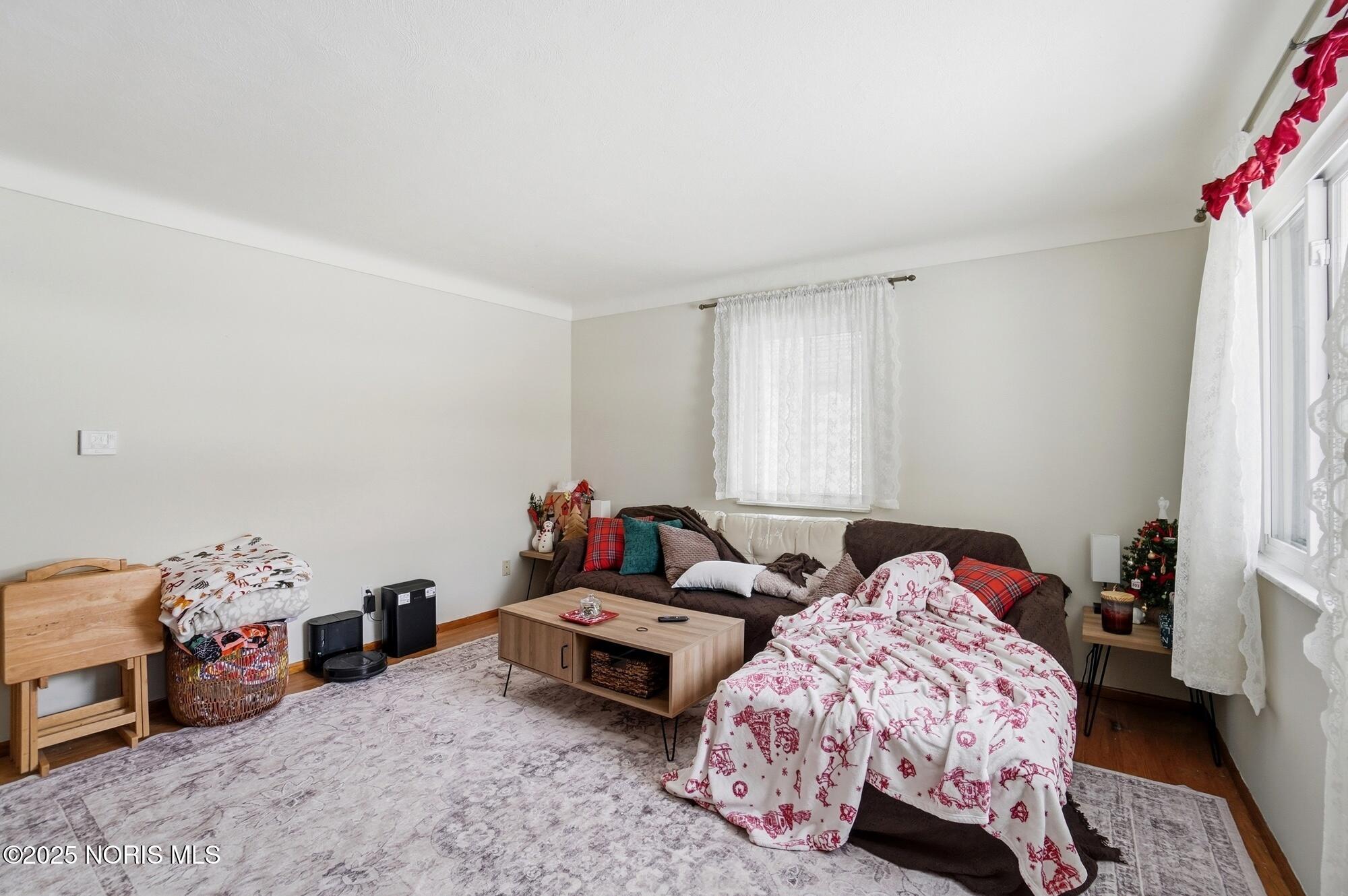 3527 Cedardale Court