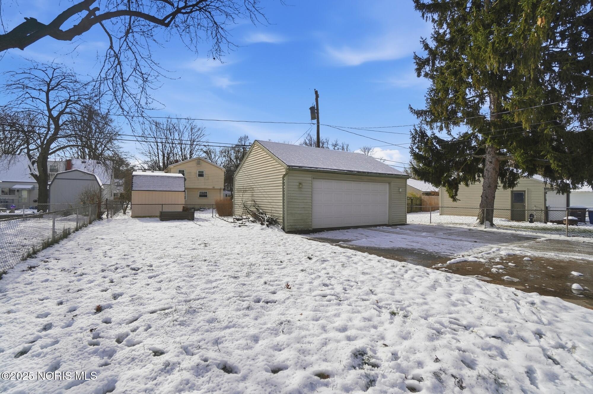 3527 Cedardale Court