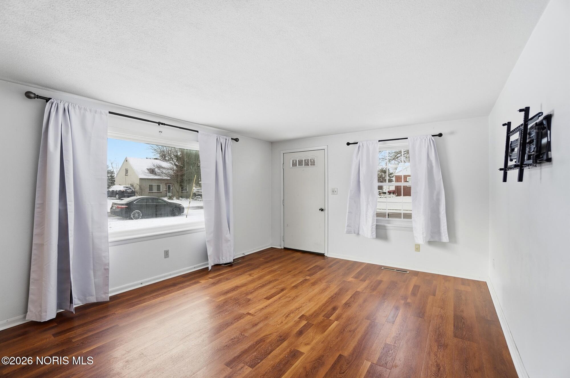 594 Douglas Drive