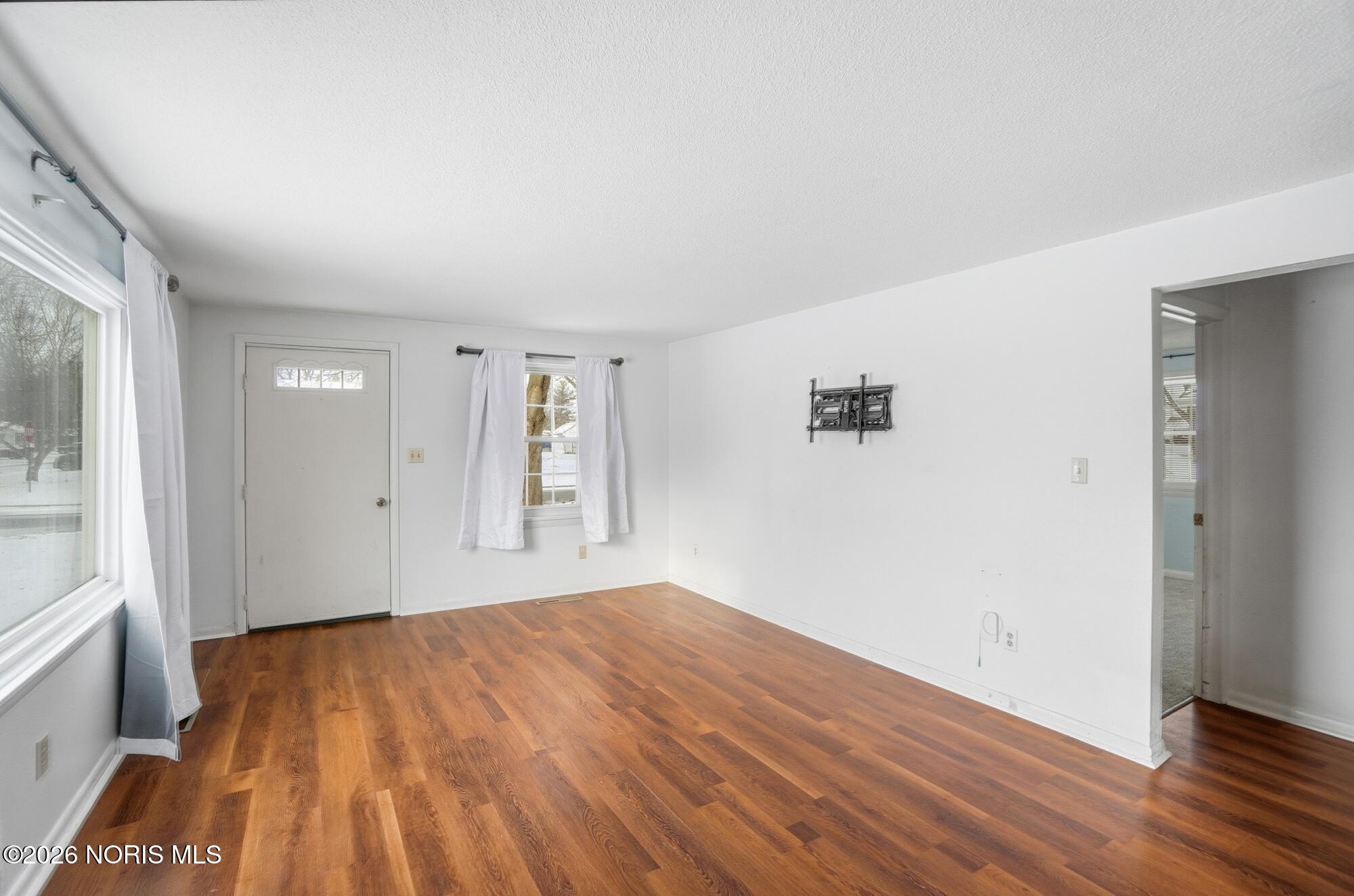 594 Douglas Drive