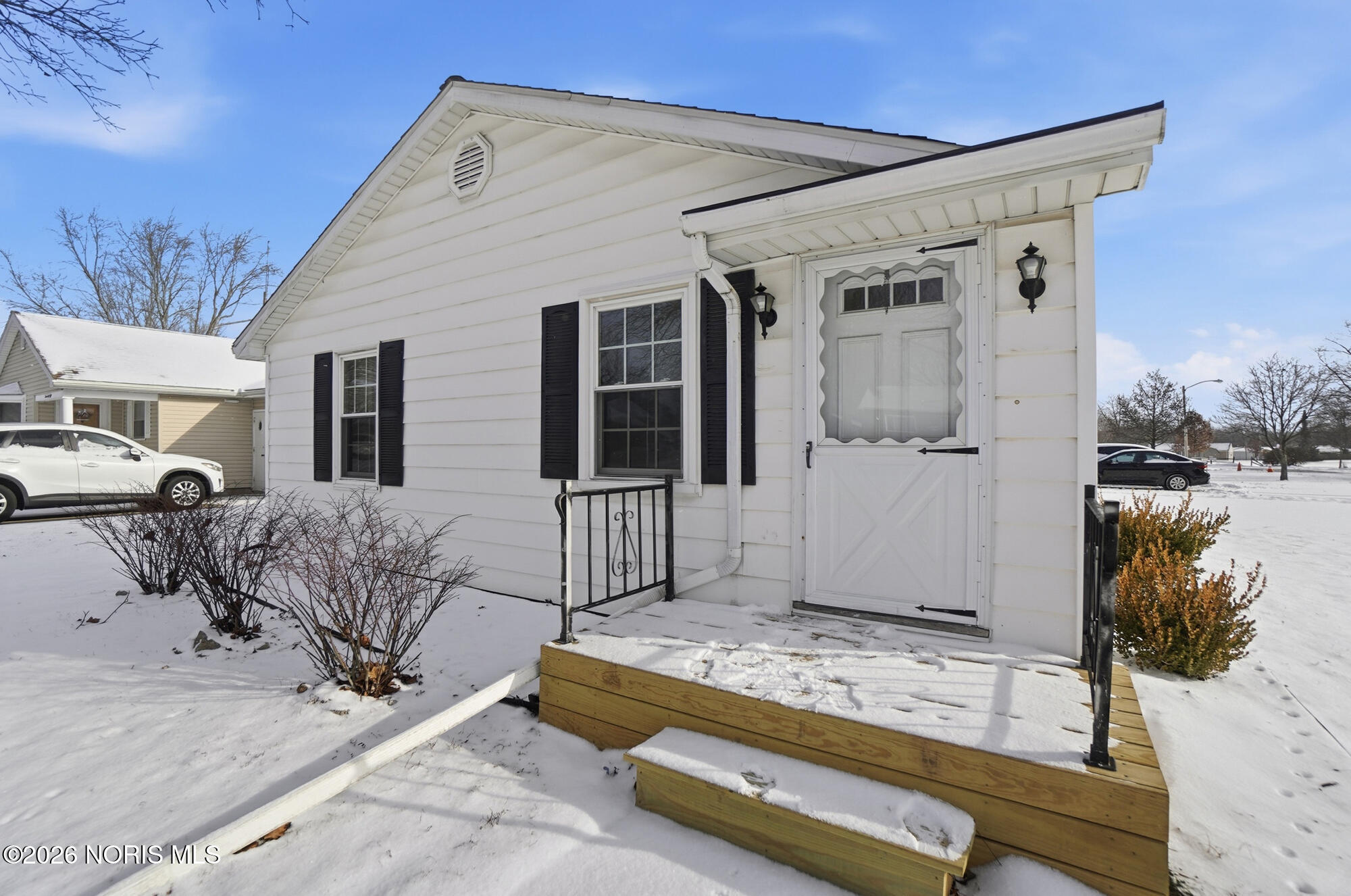 594 Douglas Drive