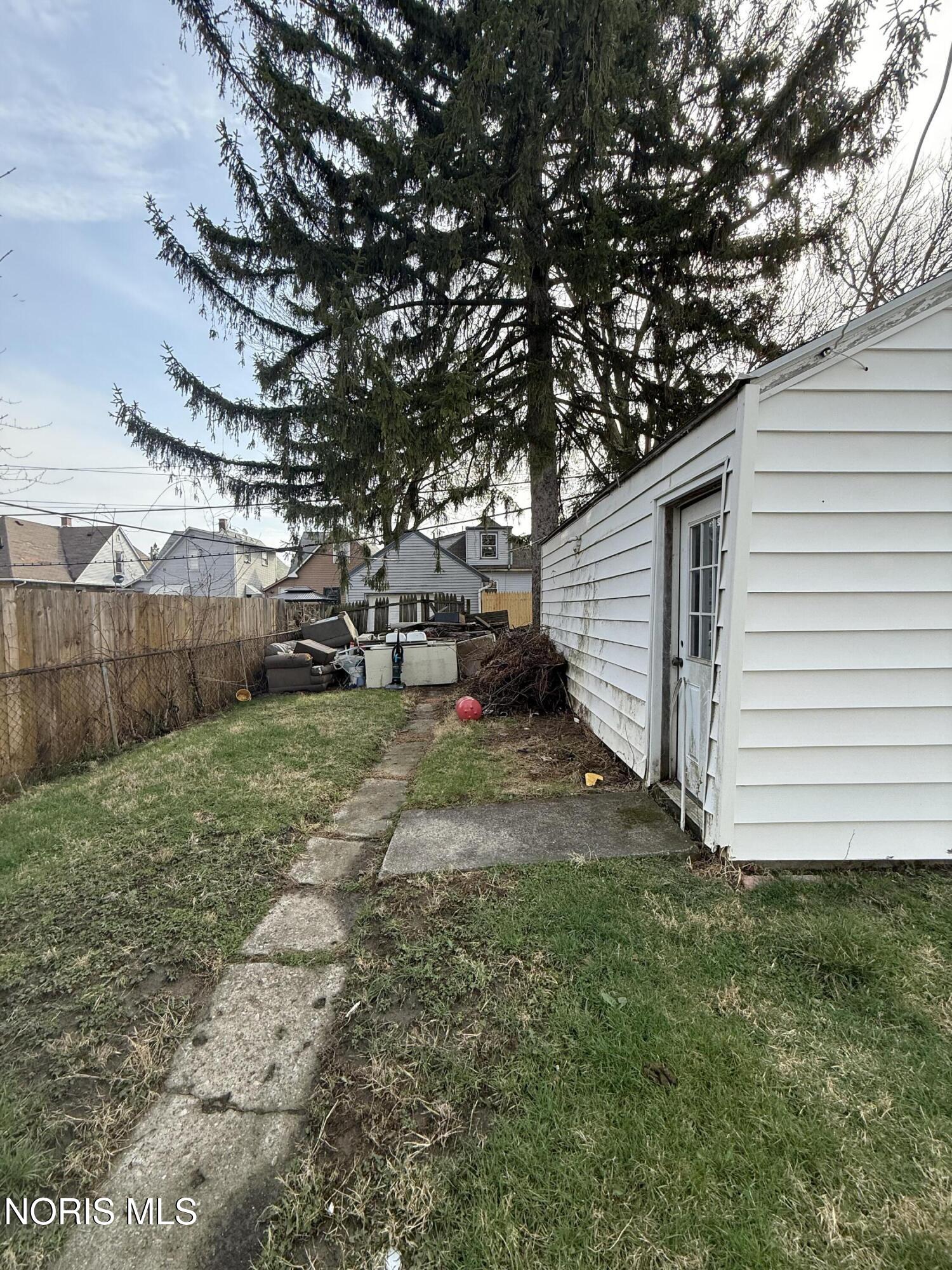 561 Yondota Street