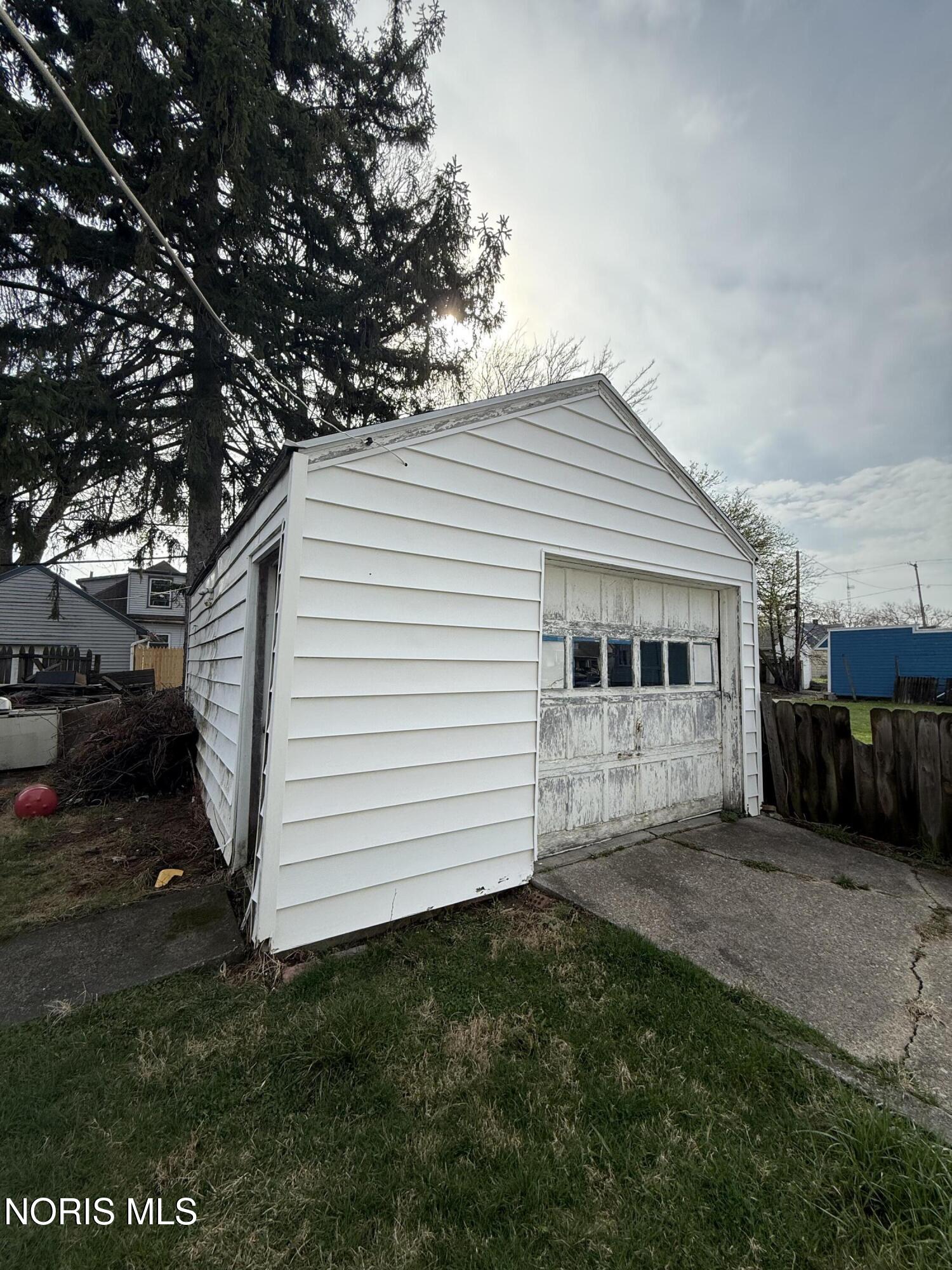 561 Yondota Street