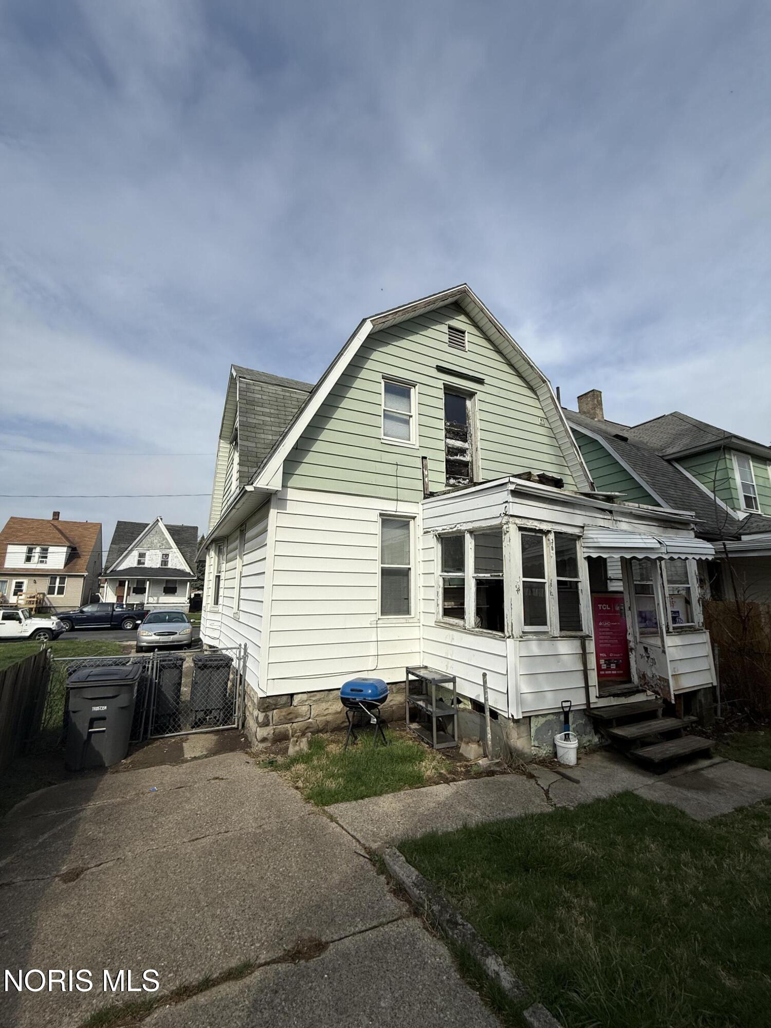 561 Yondota Street