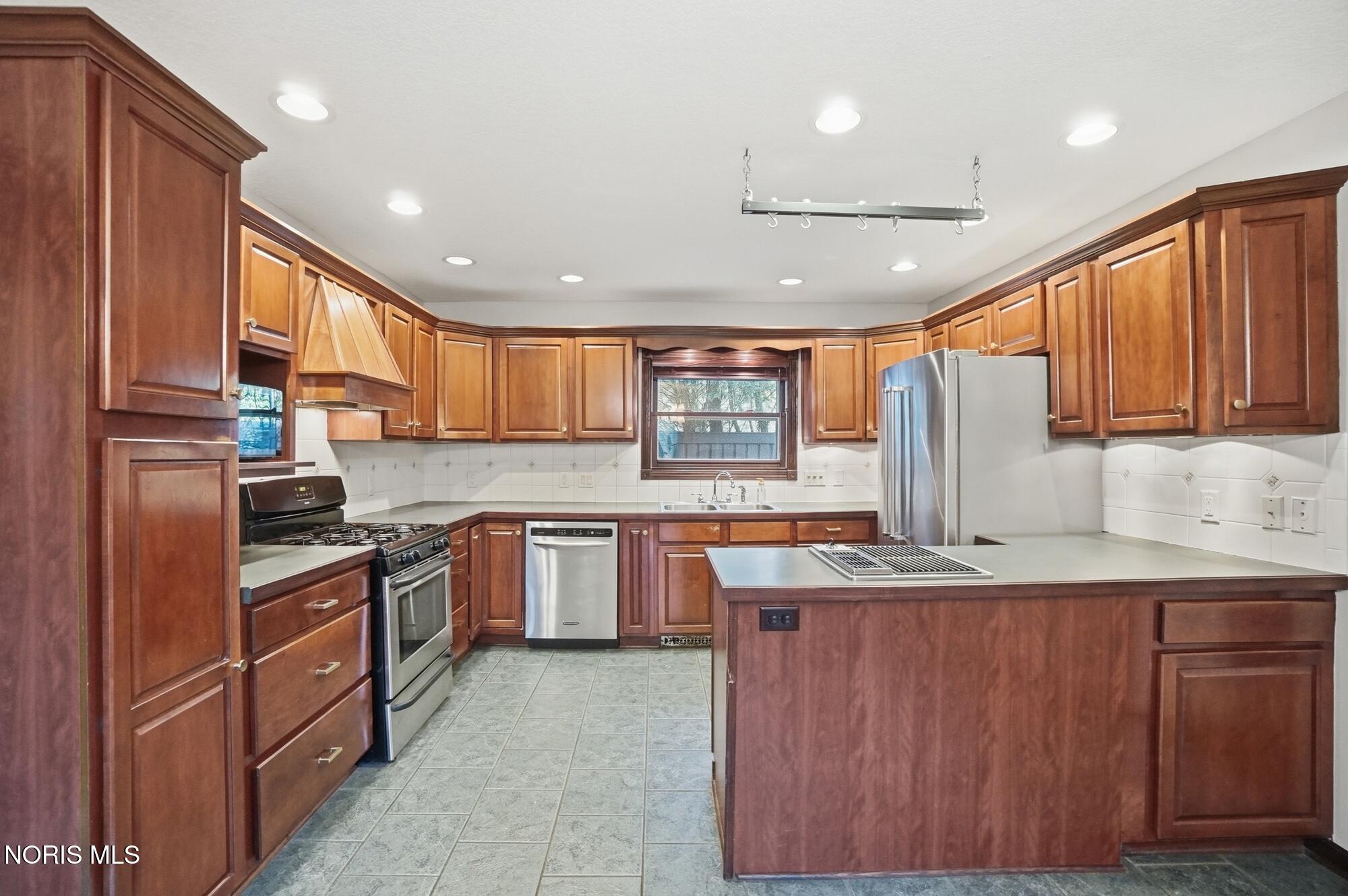 332 Buttonwood Avenue