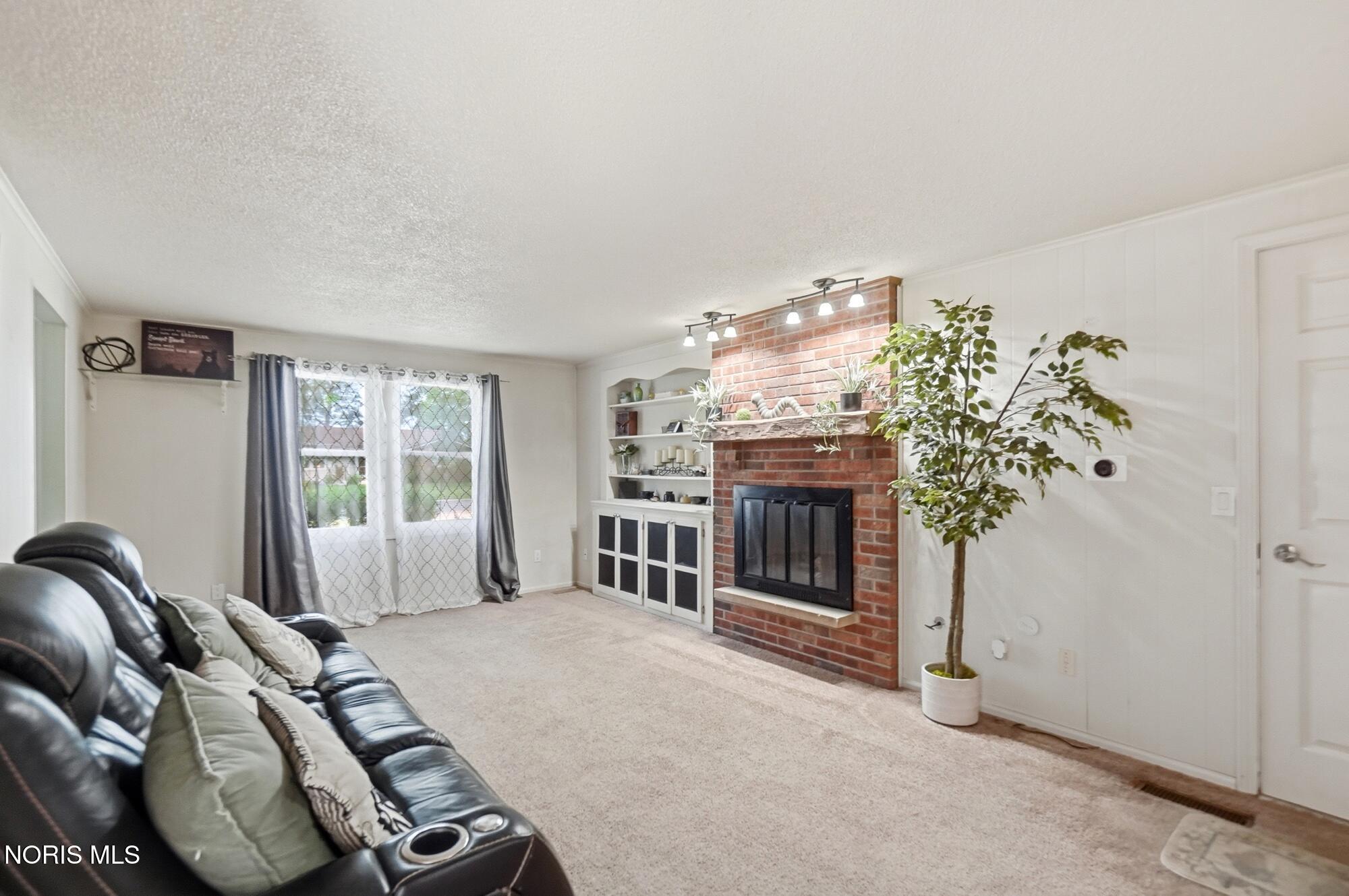 206 Glen Arbor Drive