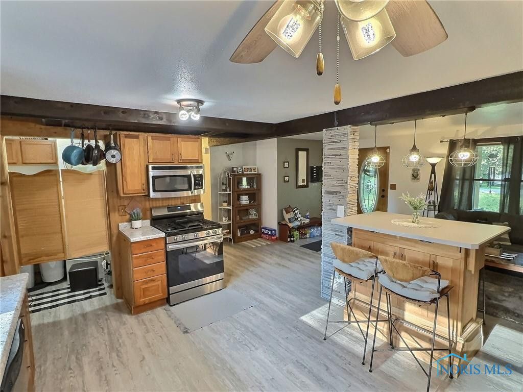4017 Forest Lane