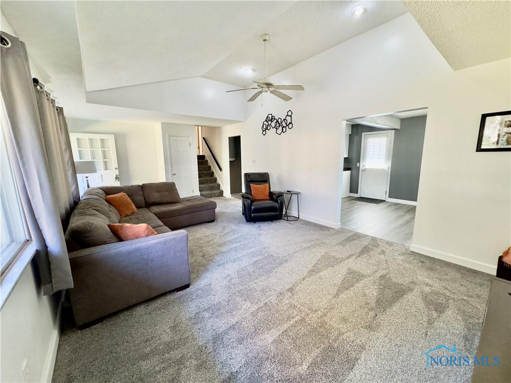 6955 Kinsman Drive