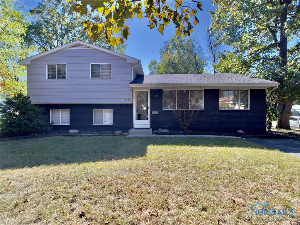 6955 Kinsman Drive