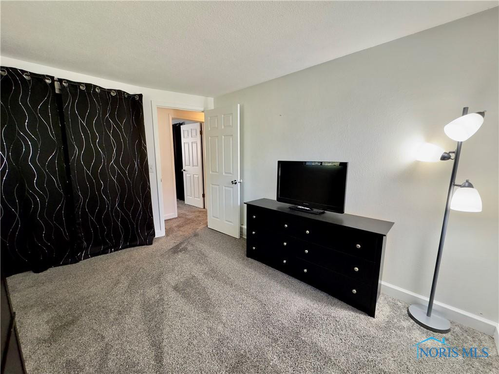 6955 Kinsman Drive