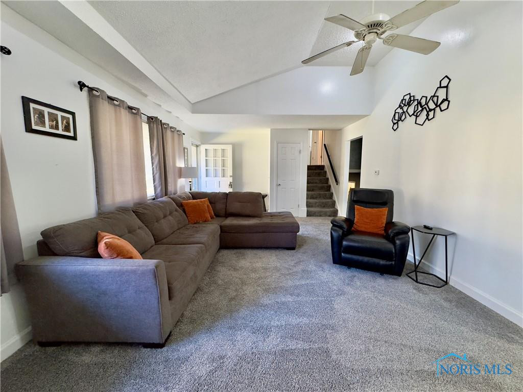 6955 Kinsman Drive