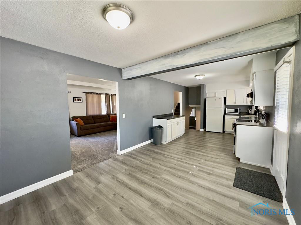 6955 Kinsman Drive
